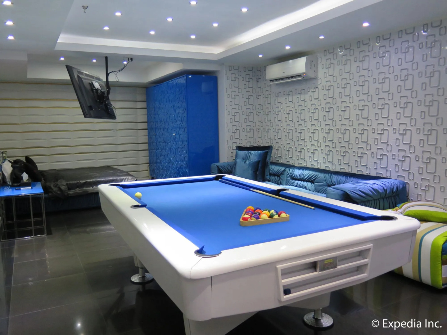 Luks Lofts Hotel & Residences