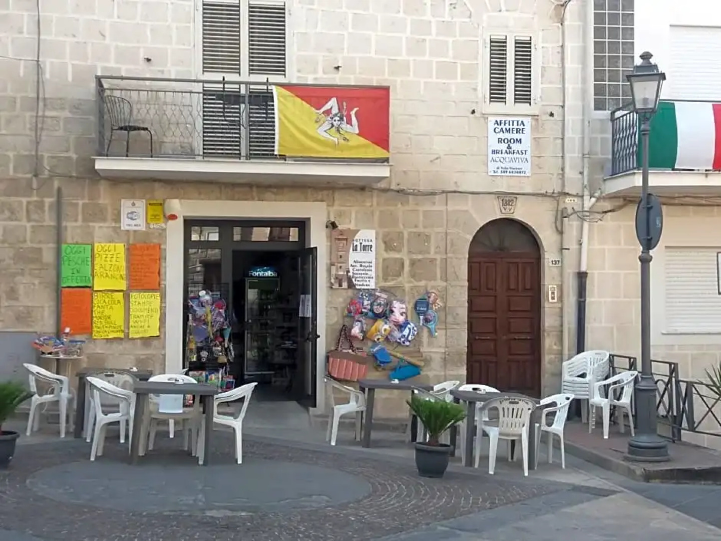 Room & breakfast Acquaviva