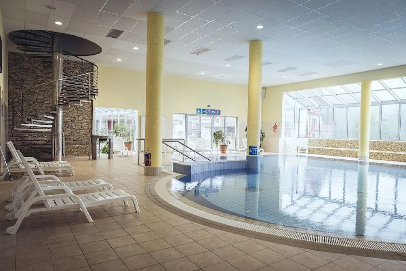 Pohorje Village Wellbeing Resort – Forest Hotel Videc