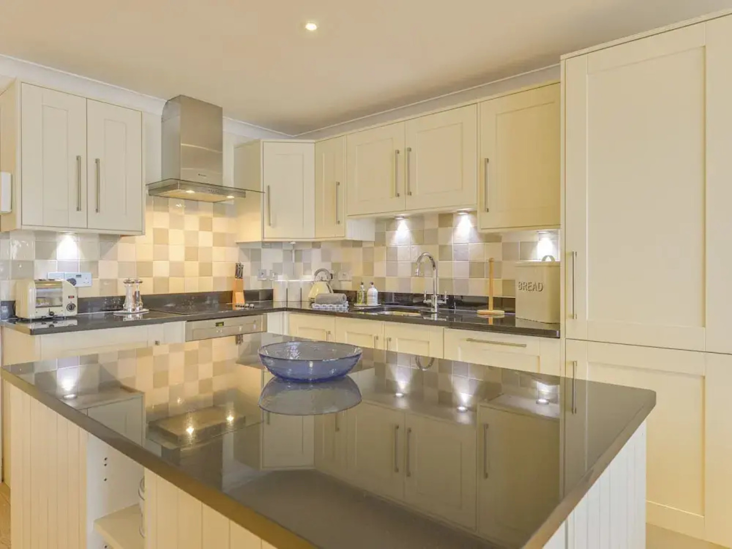 12 Burgh Island Causeway