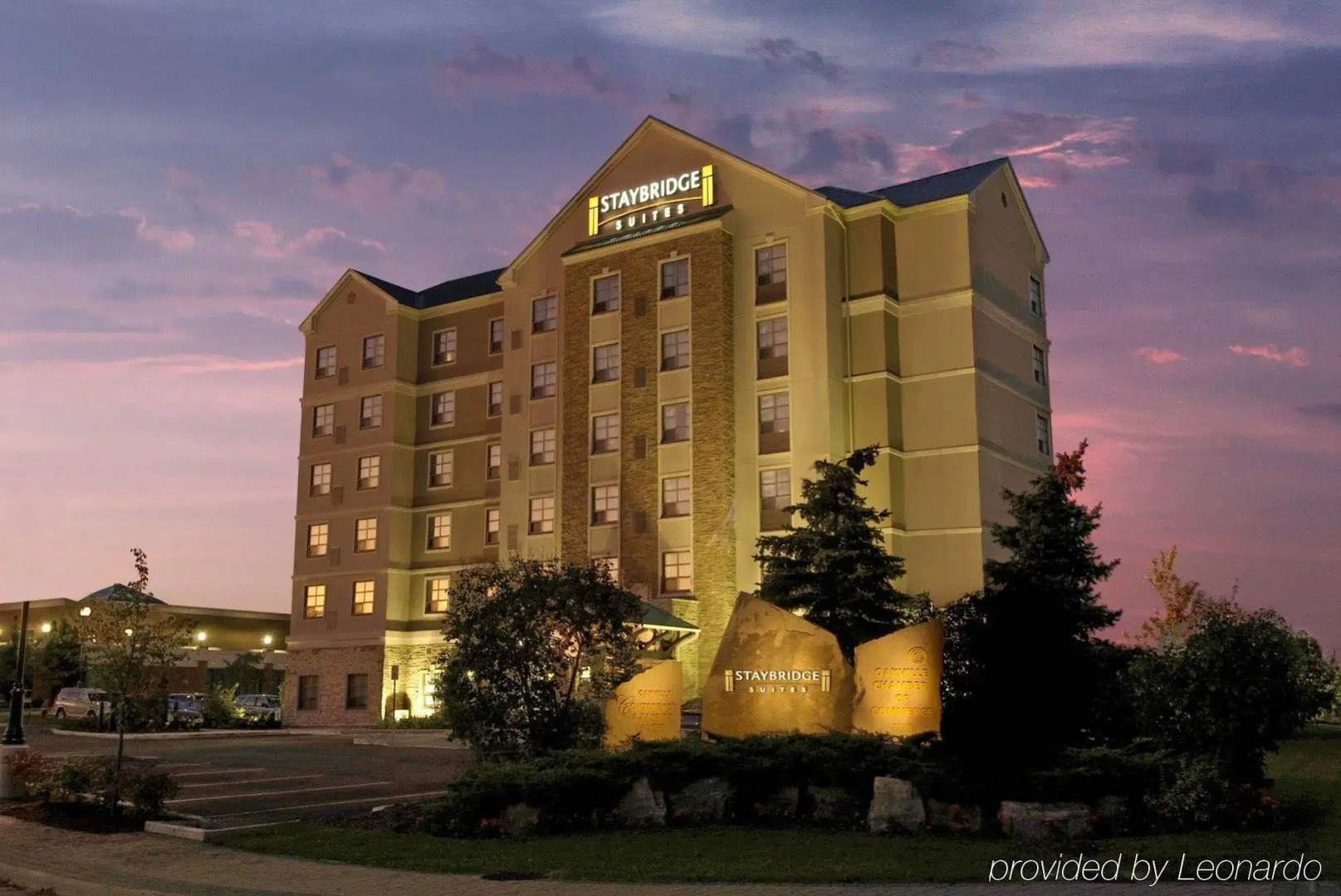 Staybridge Suites Oakville by IHG