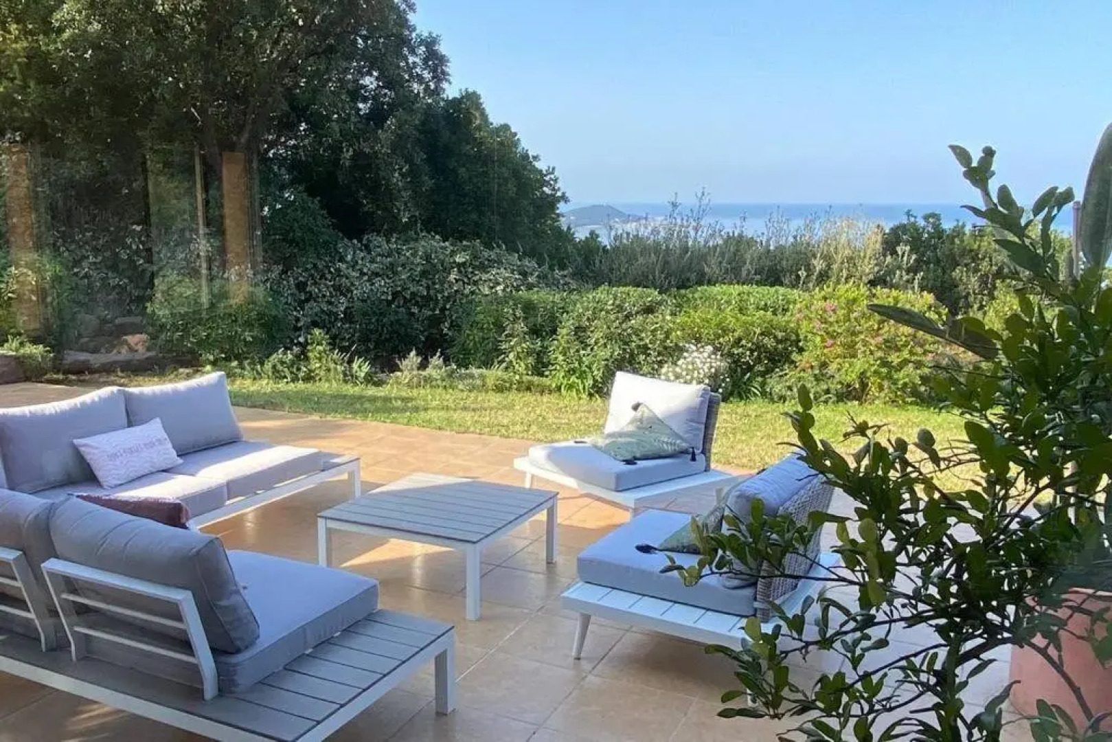 Villa 180 m2 vue Mer au calme grand terrain Porticcio