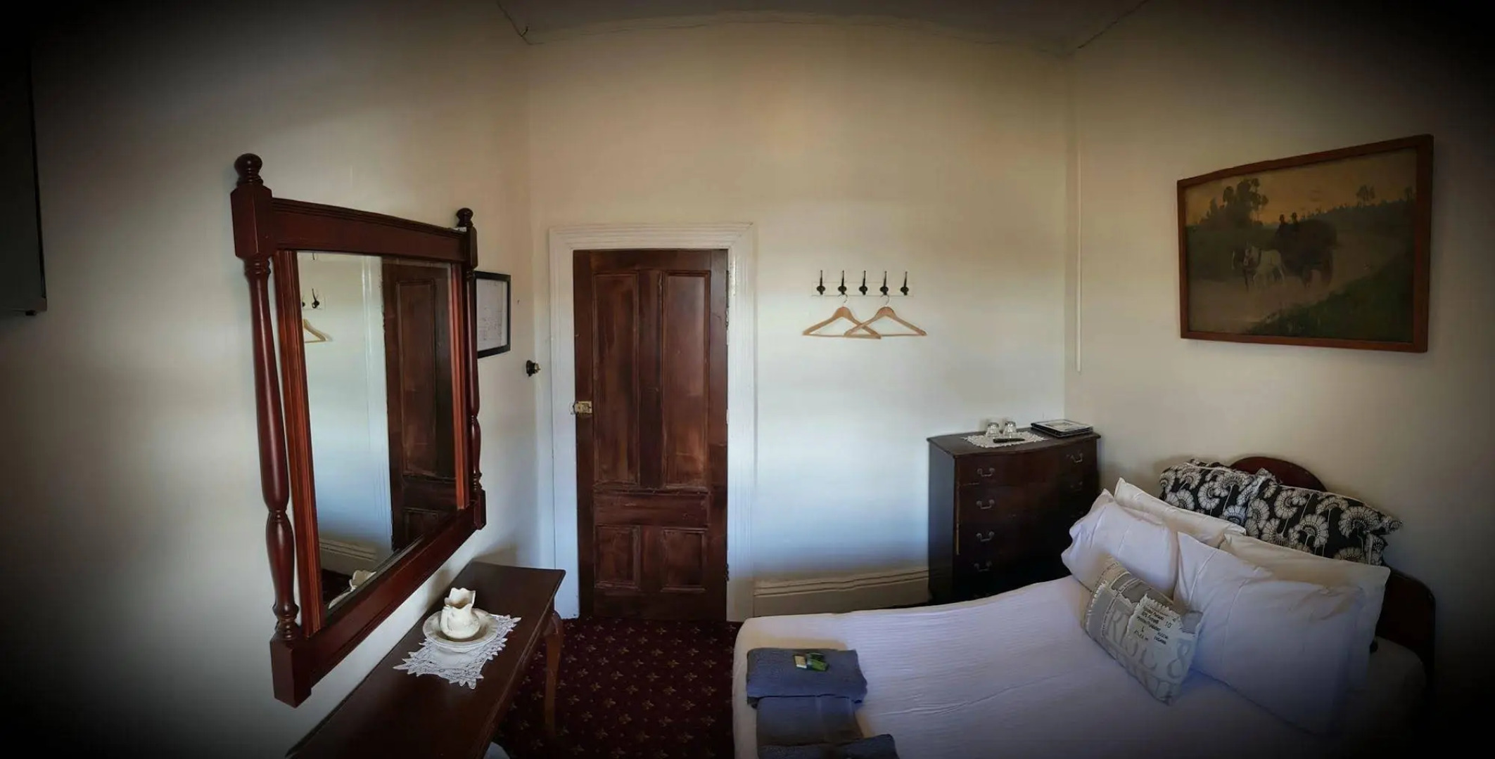 Corner Hotel Alexandra