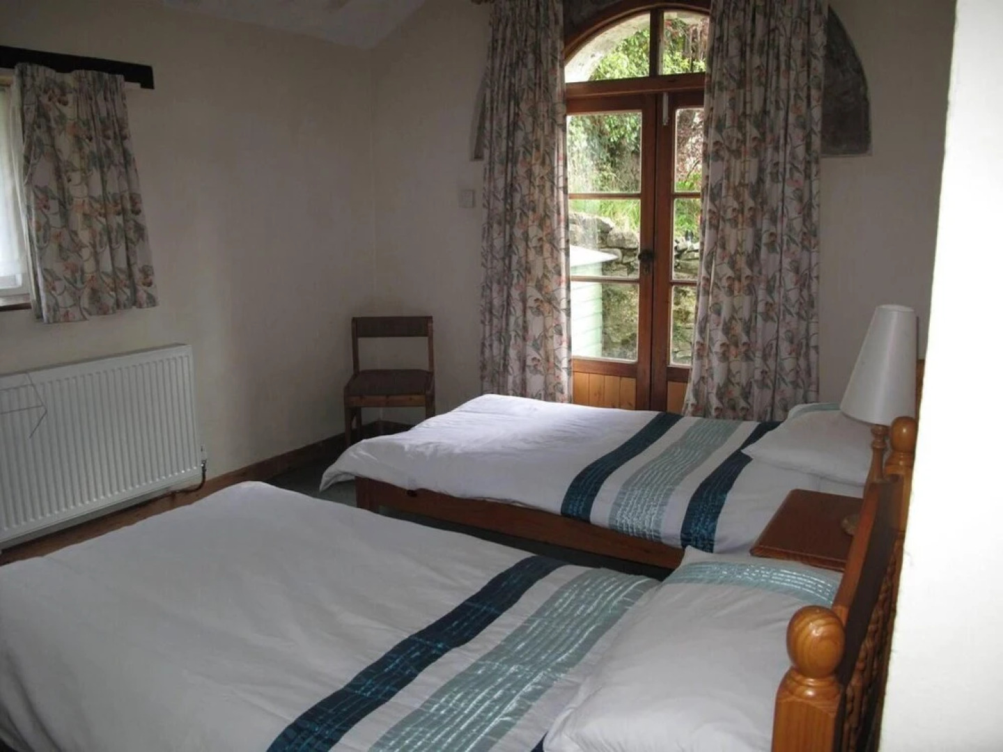 Beautiful Large Rural Cottage Near Pencader