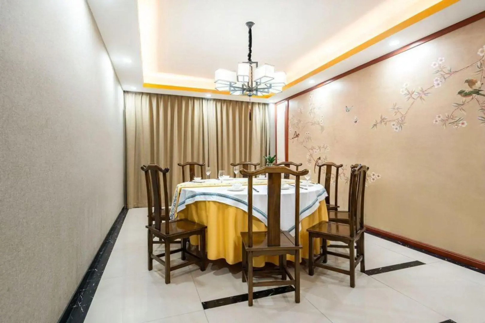 LANOU Hotel (Donghai Anfeng)