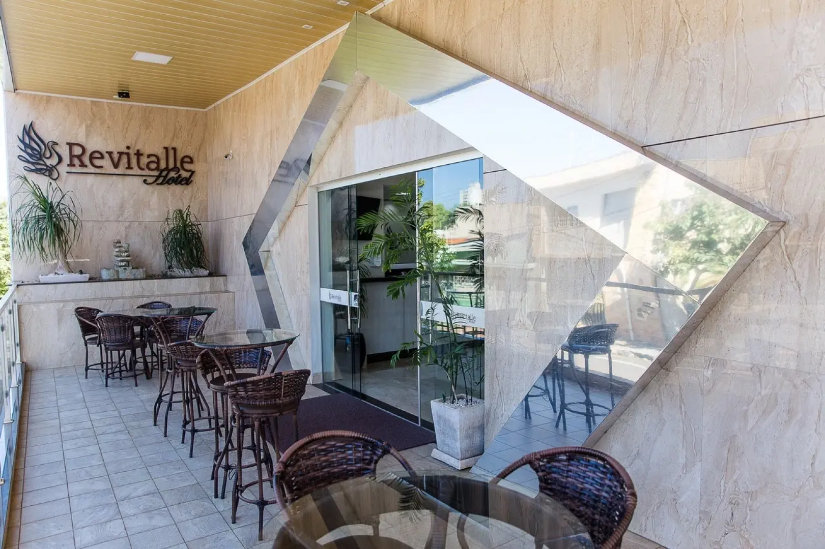Revitalle Hotel