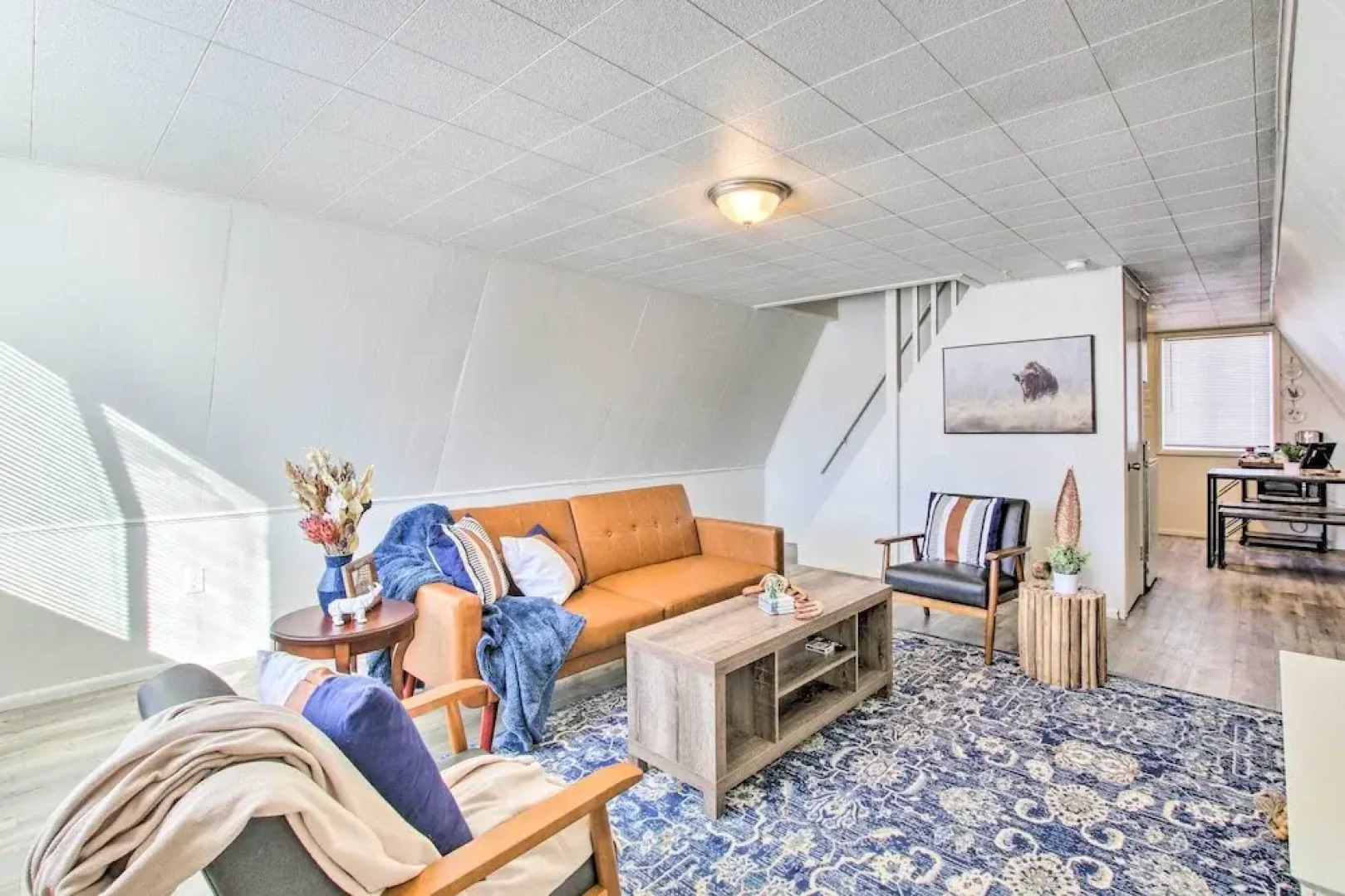 Charming Evanston A-frame: Dog Friendly!