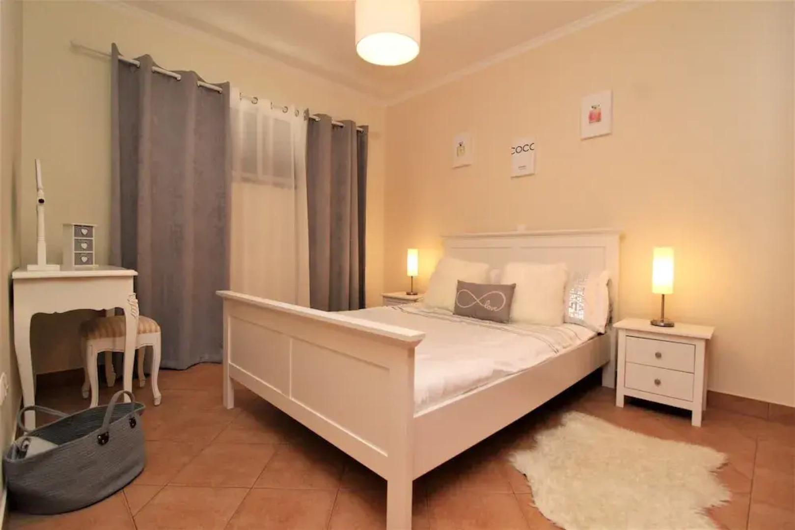 Paul do Mar Charming Apartment T2