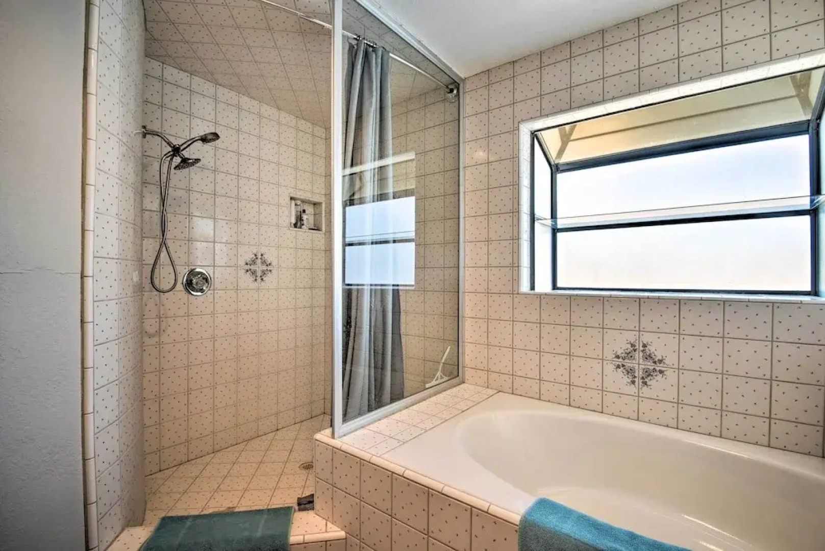 Waterfront Oxnard Escape w/ Kayaks & Dock!