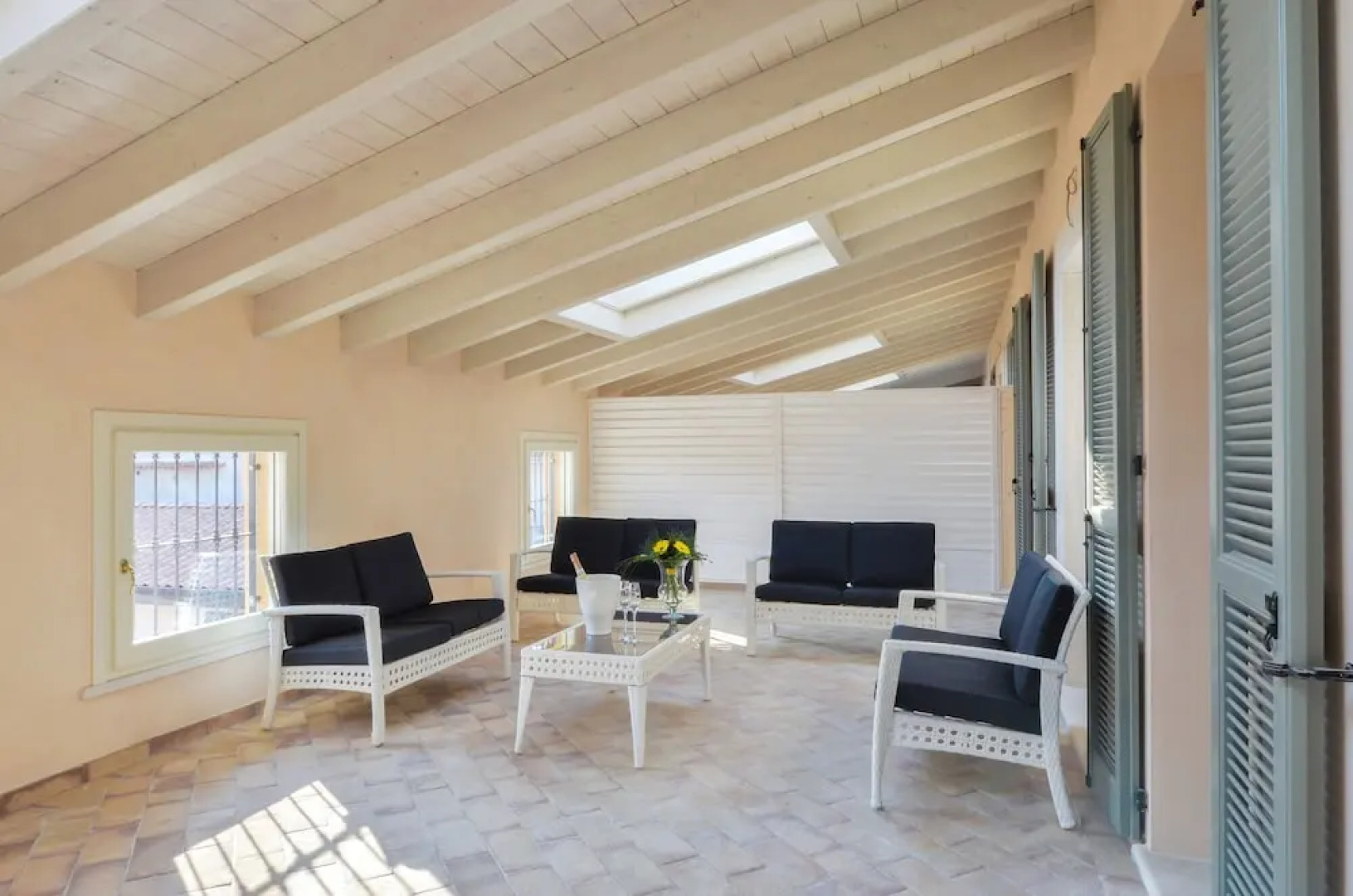 Polpenazze Halldis Apartments