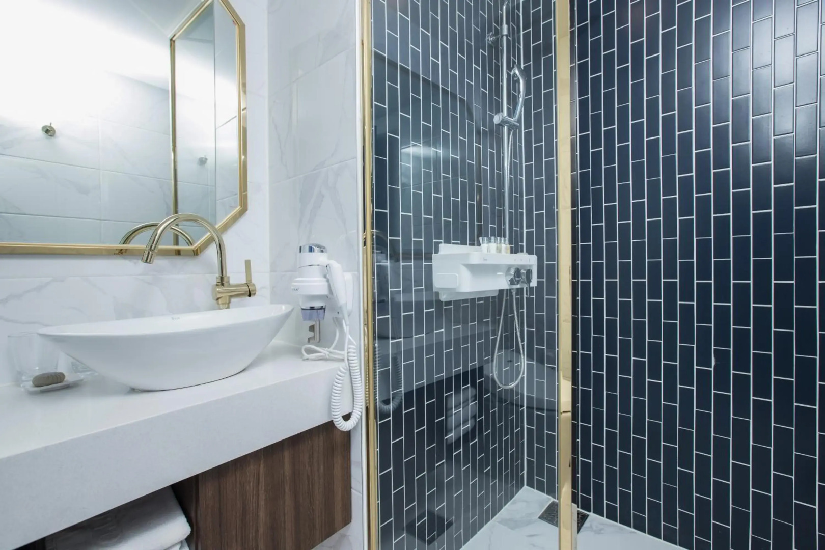 Utop Marina Hotel & Resort