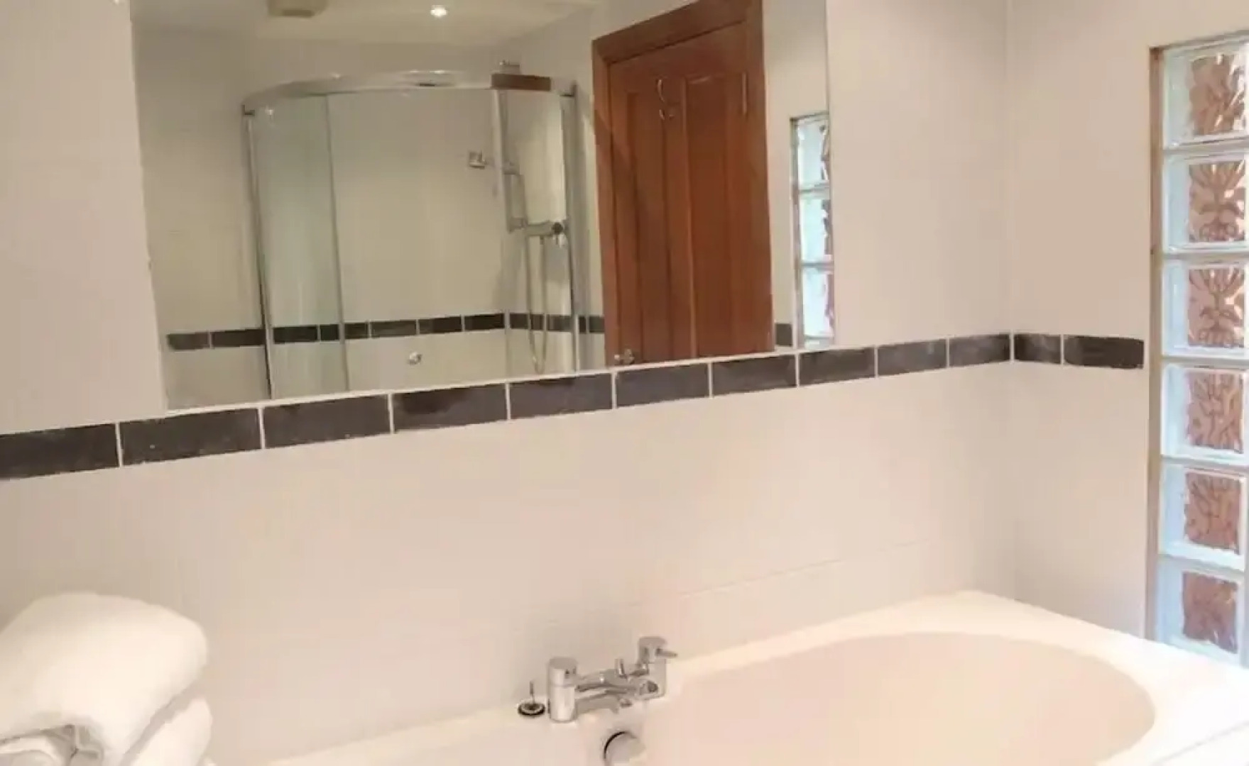 Auchenheglish Lodges - Carriage Lodge