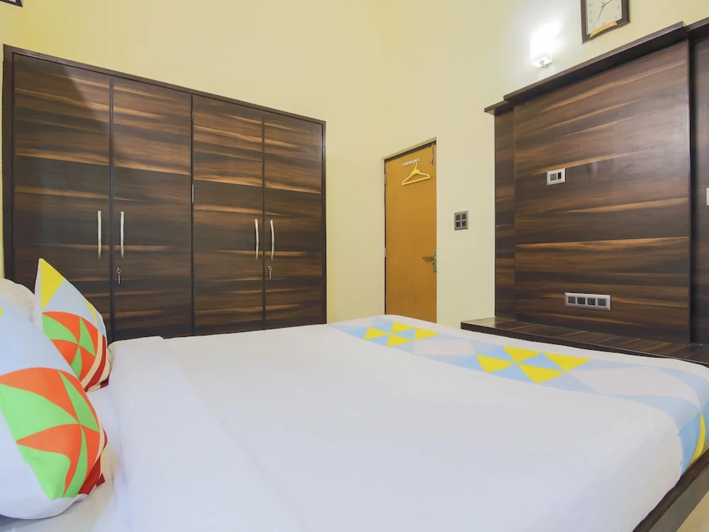 OYO 18731 Home Luxurious 3BHK Villa Assagaon