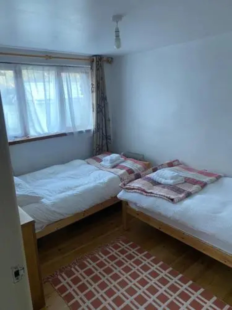 Tyddyn Bach Cottage & Bunk Huts