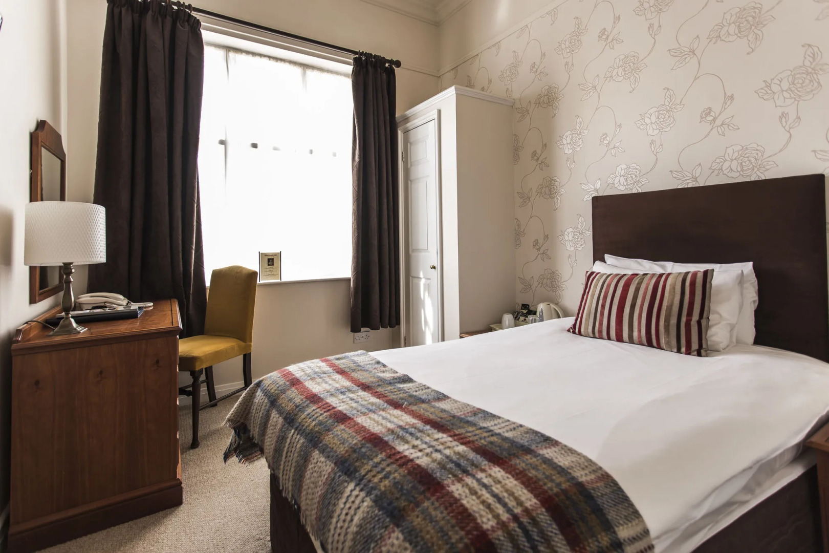 Virginia Court Hotel