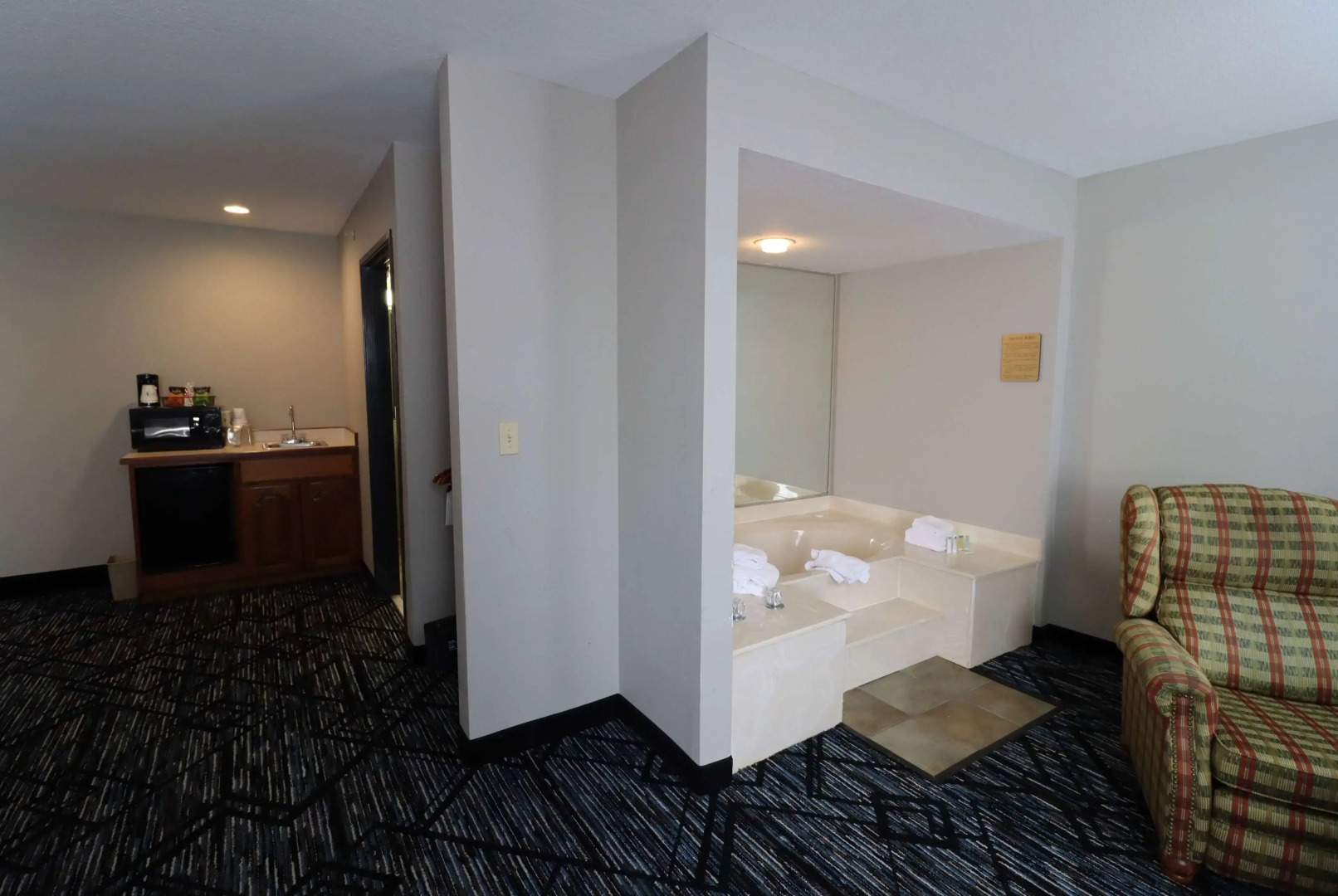 Super 8 by Wyndham Perryville