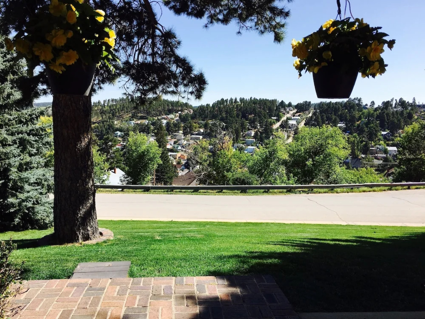 Sujak on Sunnyhill Bed and Breakfast