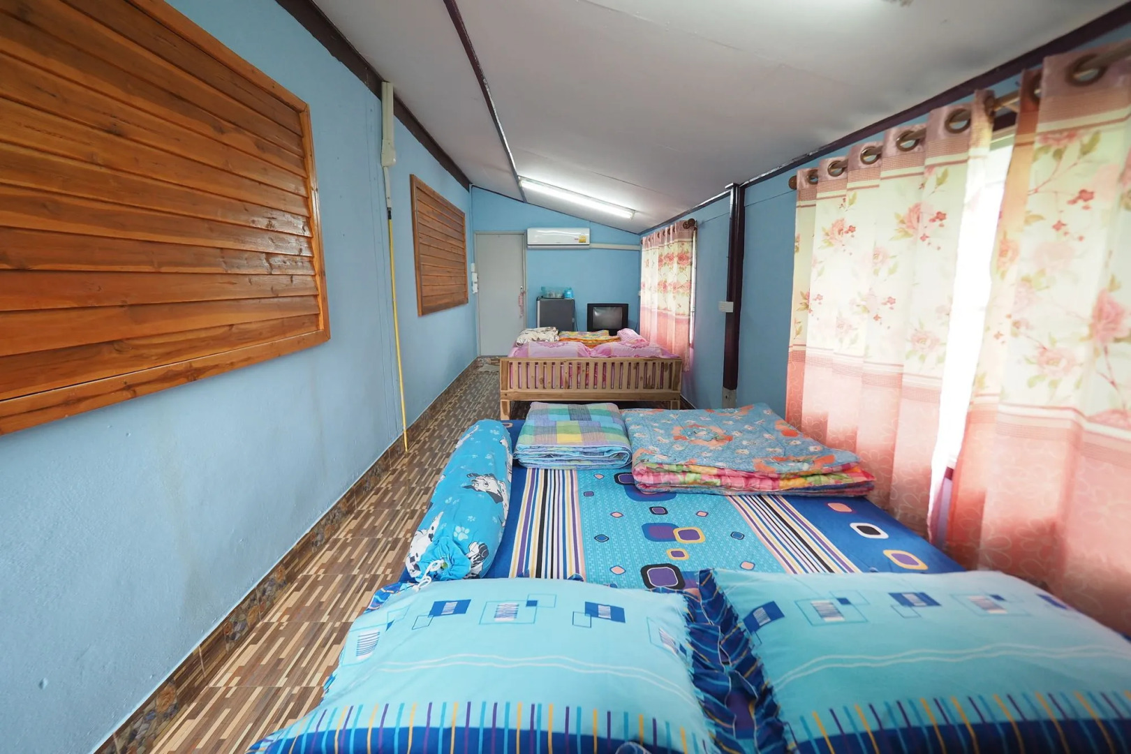 Ban Pak Glang Toong Pua Nan