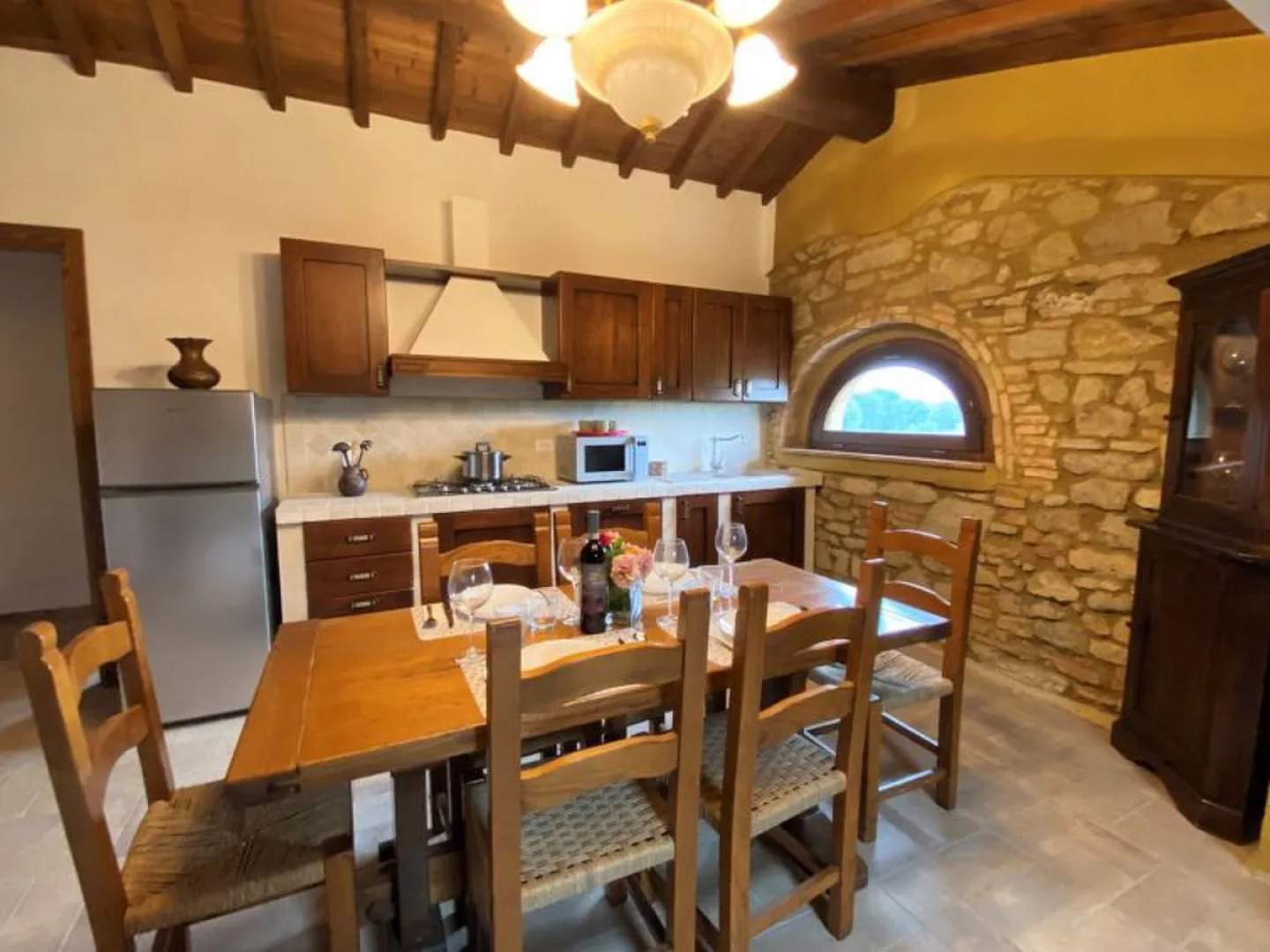 House Aves Guardistallo