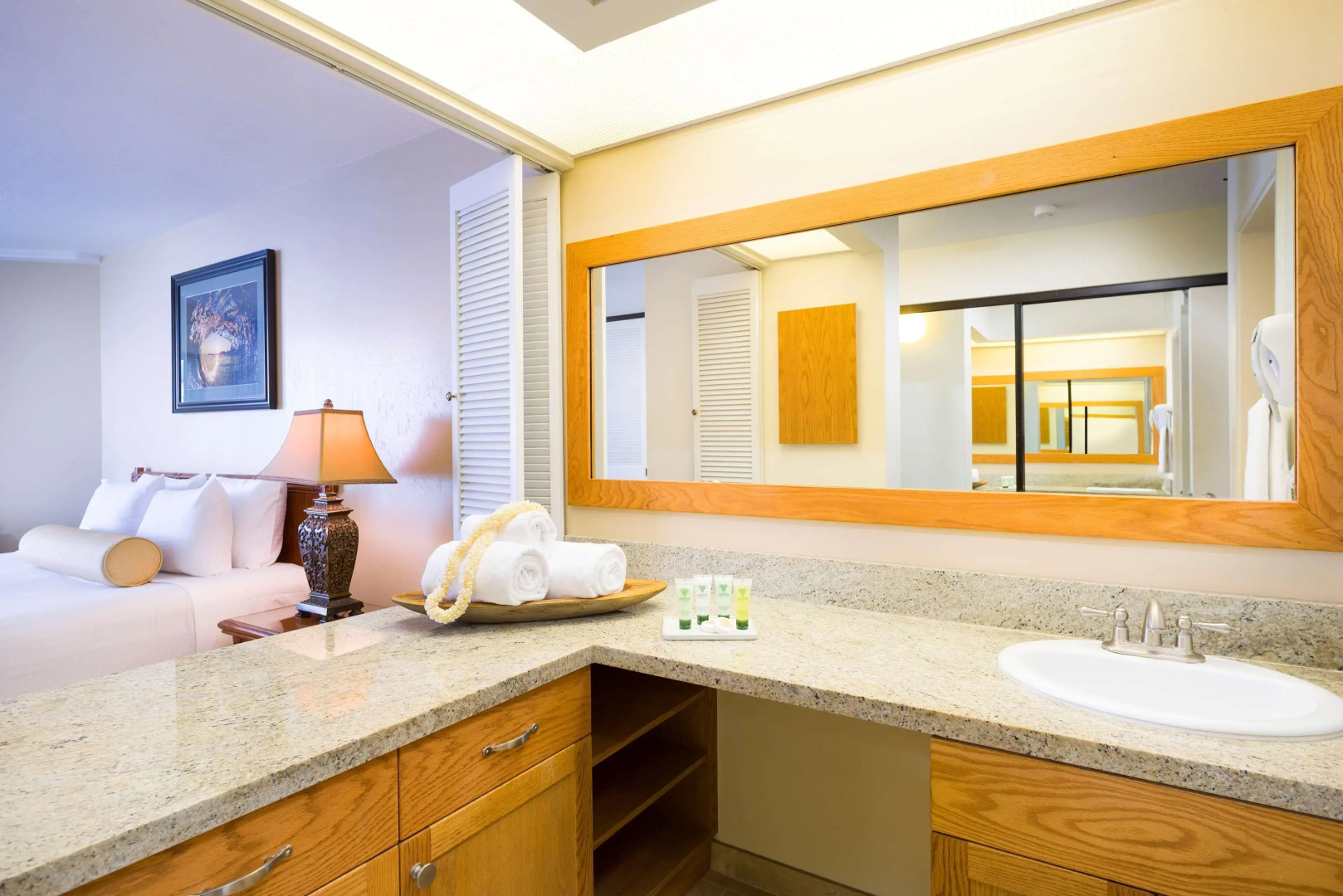 Aston Kona by the Sea