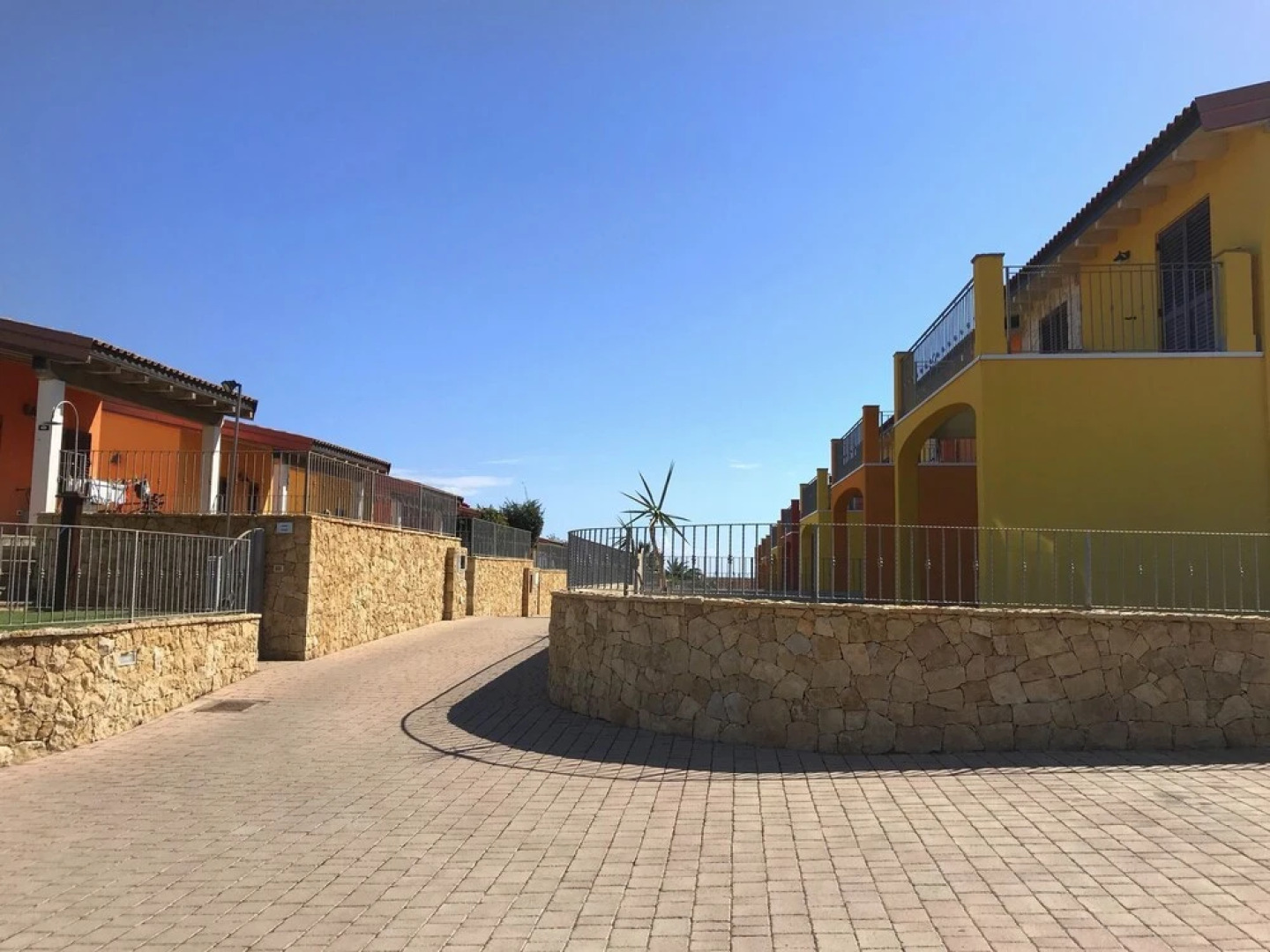 Panoramic Villa With Pool, Near the Beach