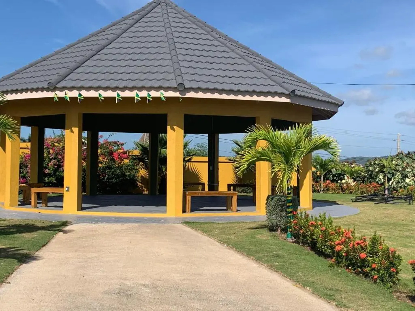 Sasha's Seaside Villa