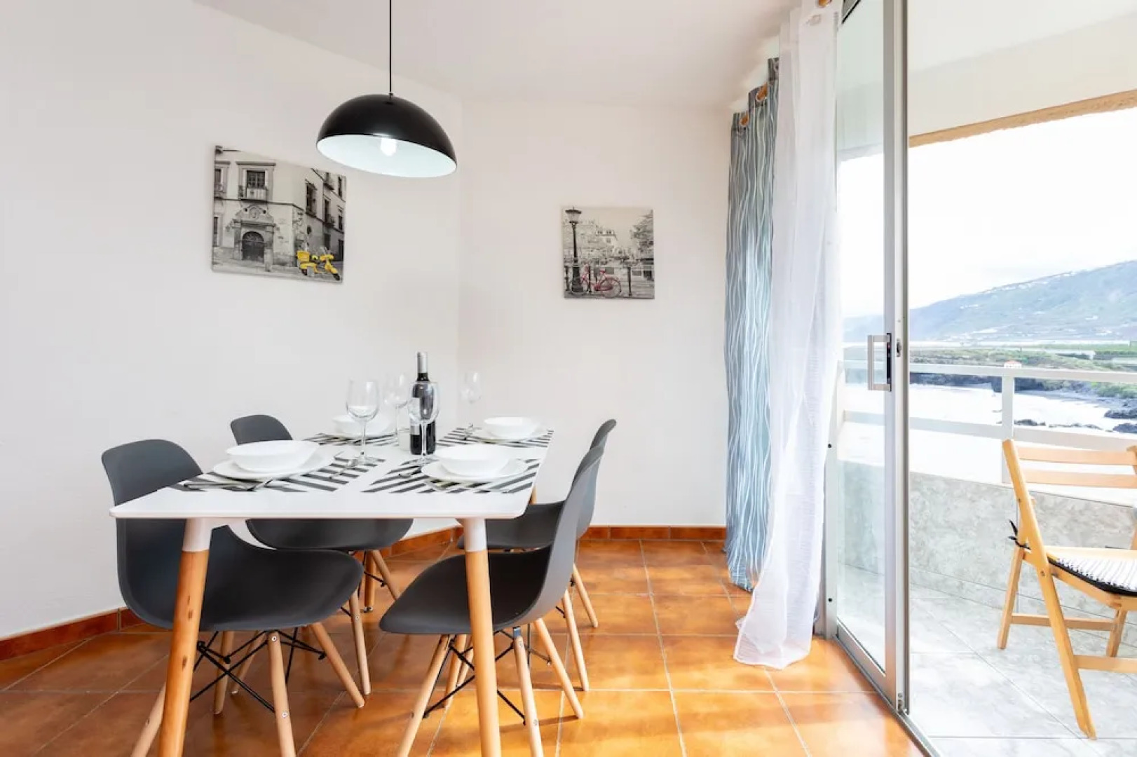 Los Silos Frontline with pool