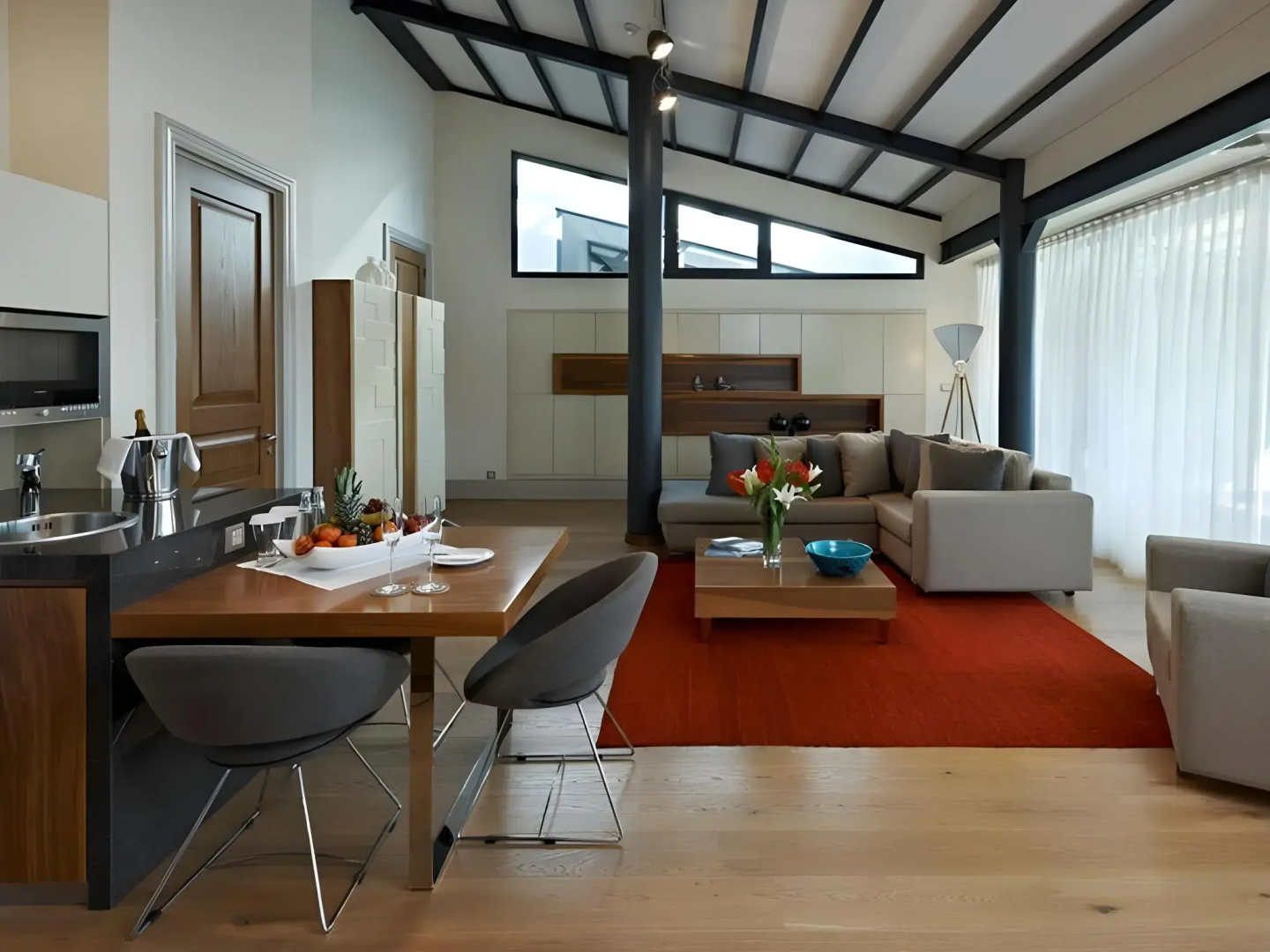 Tomtom Suites - Special Class
