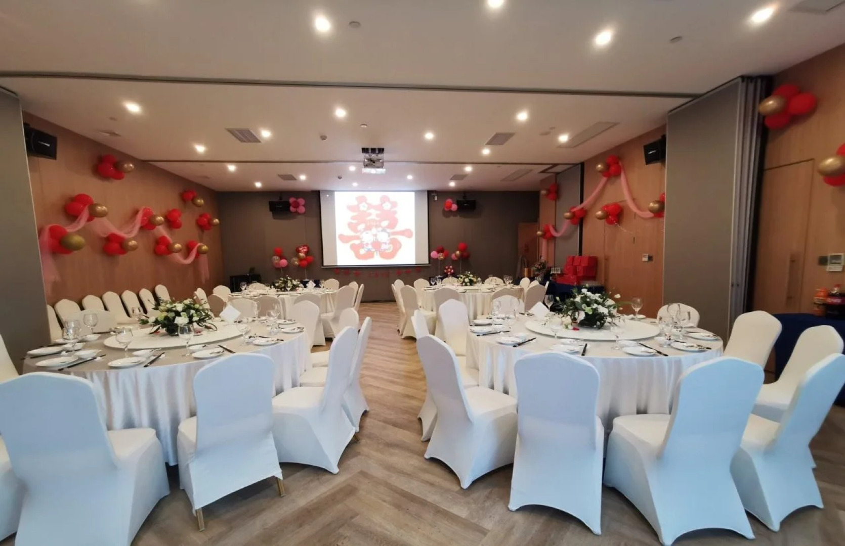 Holiday Inn Express Shanghai Xuhui Binjiang by IHG