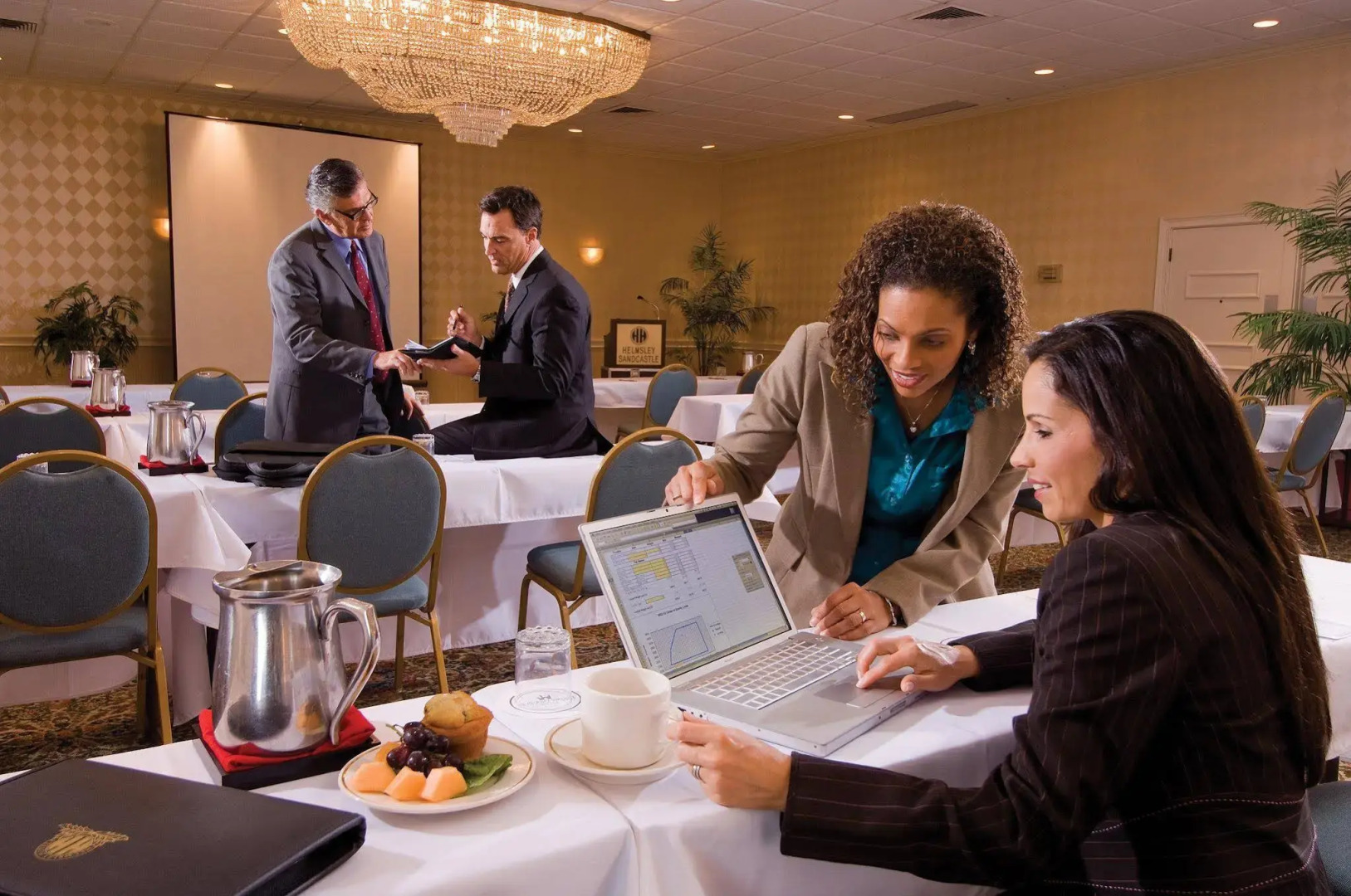 Sandcastle Resort at Lido Beach