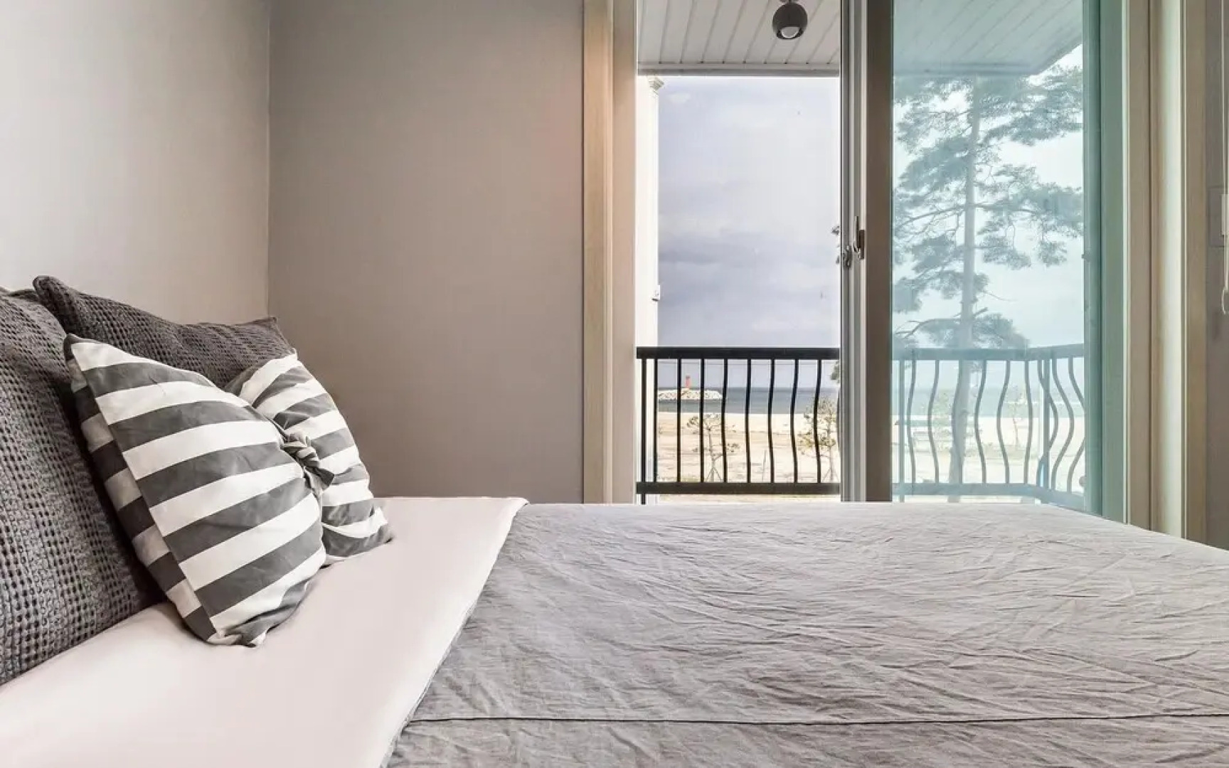 Goseong Natural House