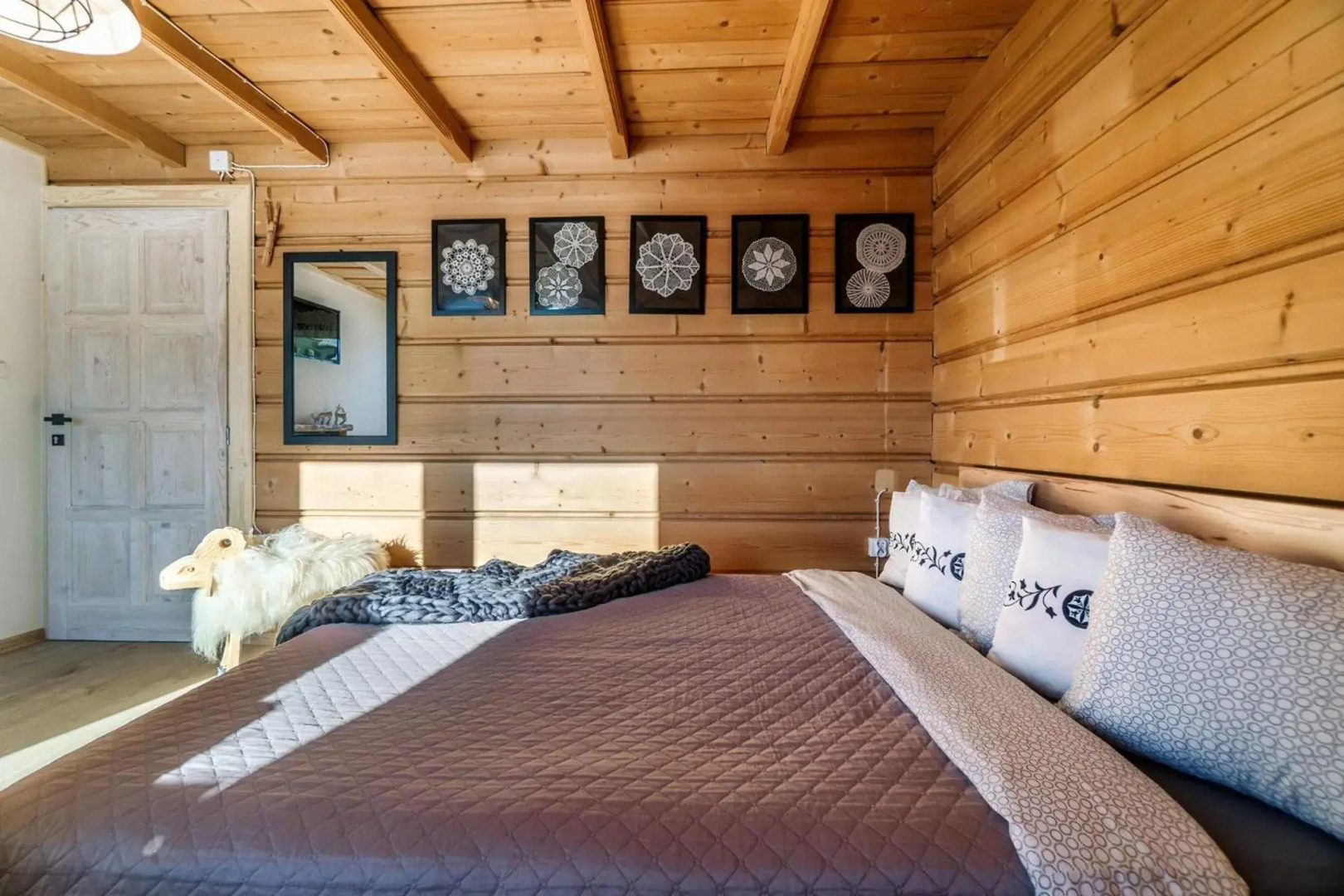 Willa w Ubocy - "Jacuzzi i Sauna w ofercie dodatkowo płatnej"