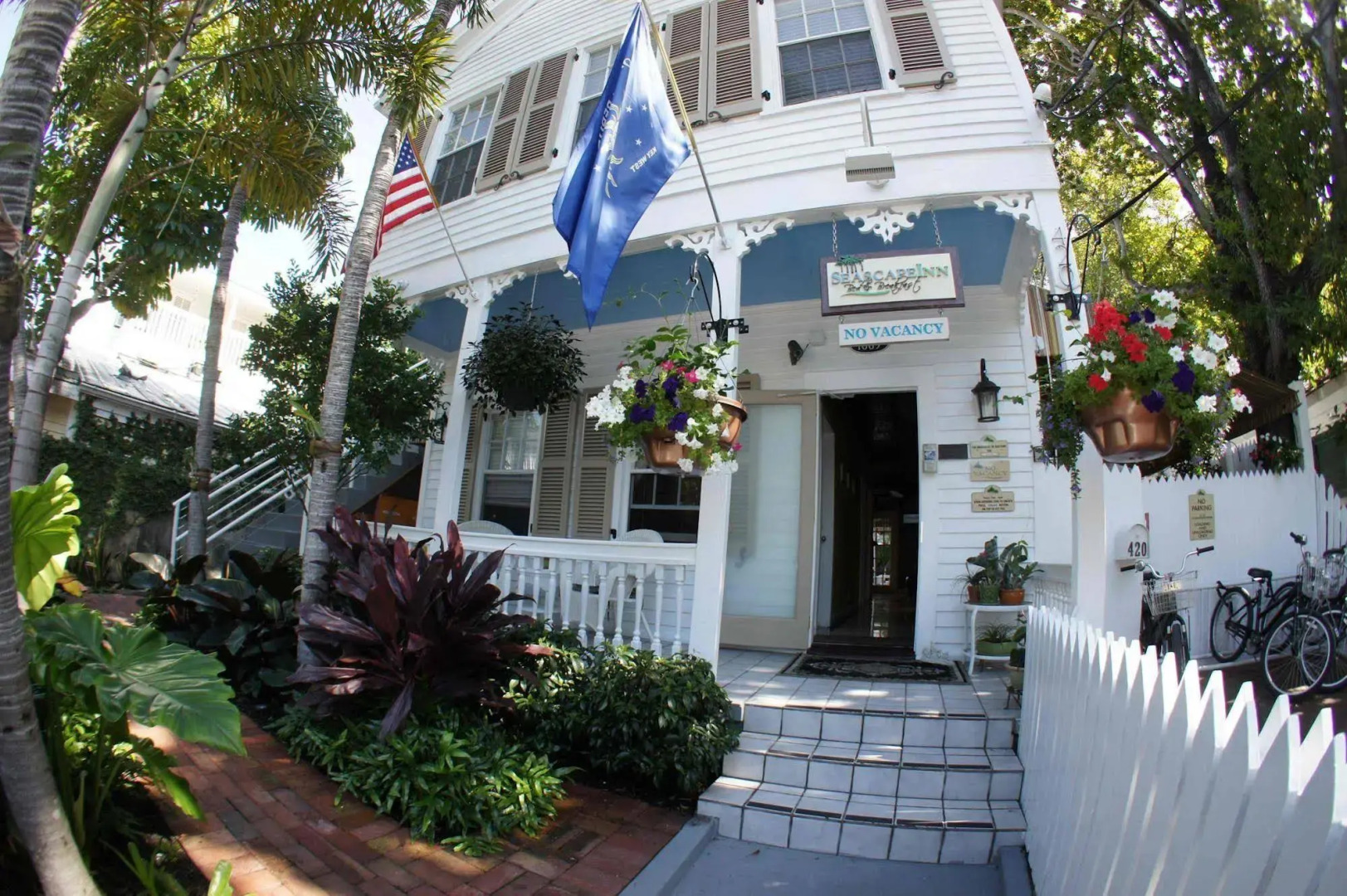 Seascape Tropical Inn - Adult Exclusive