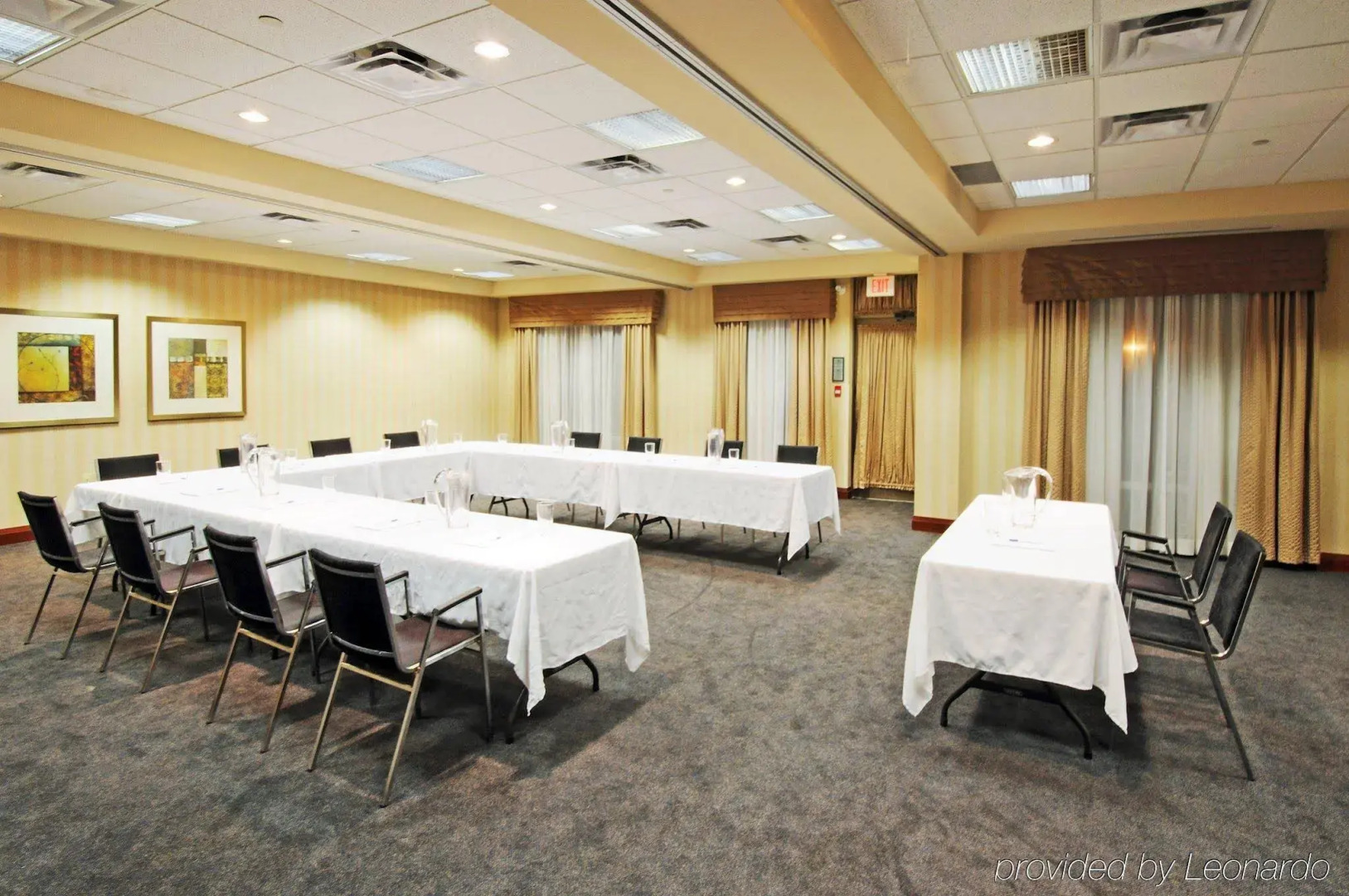 Holiday Inn Express & Suites Brampton by IHG