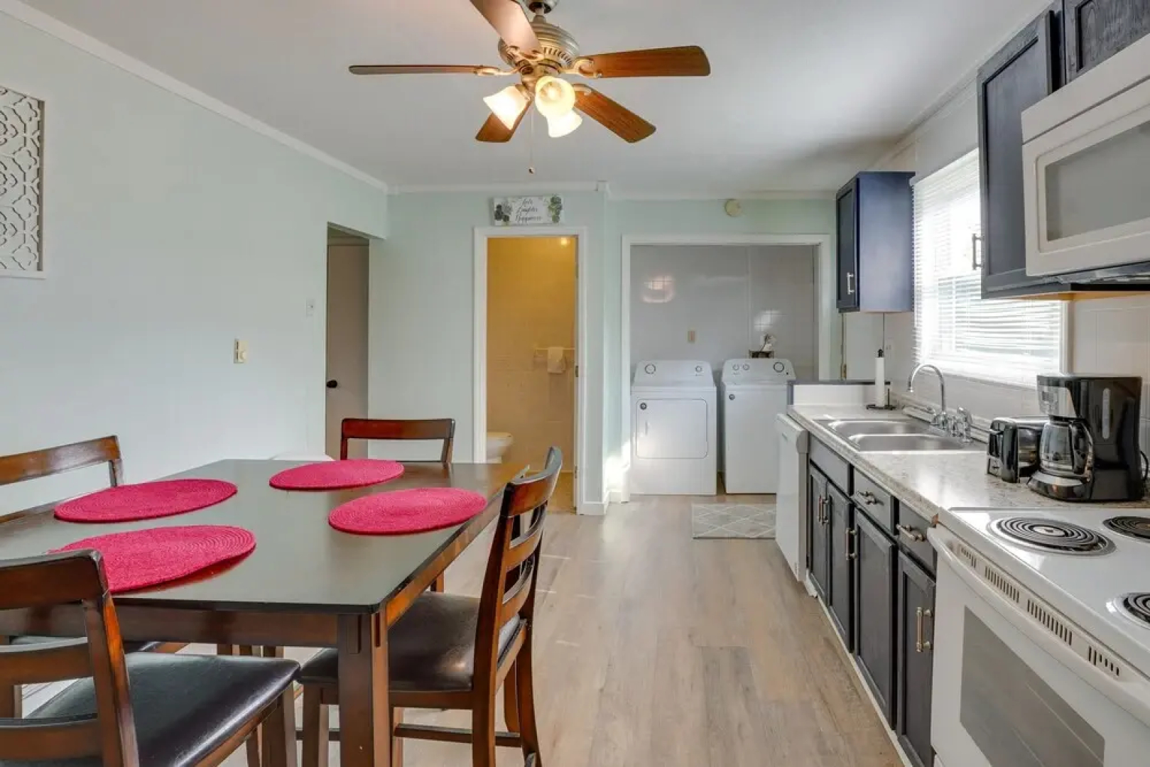 West Virginia Townhome ~ 6 Mi to Fayetteville!