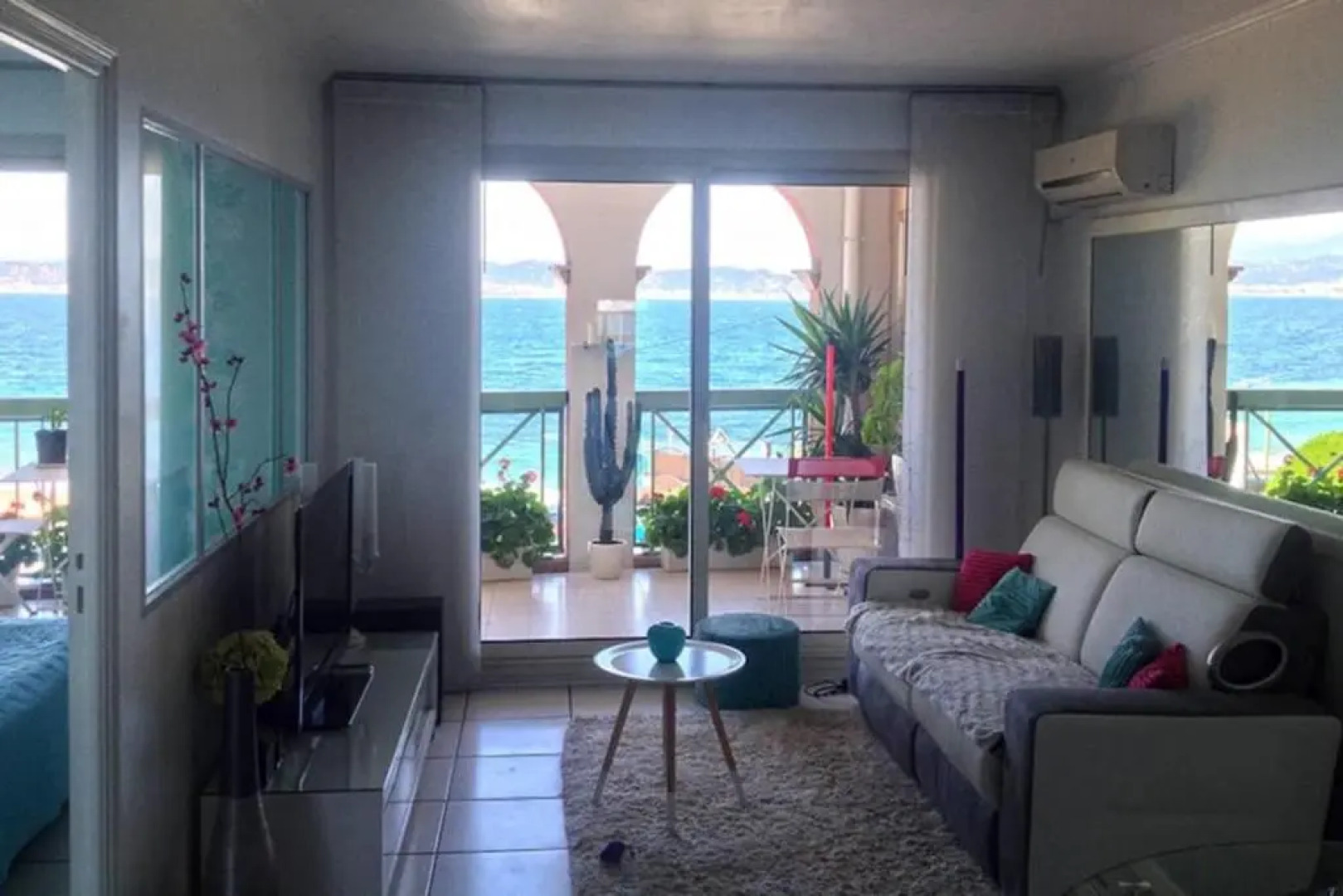 Théoule - Apartment 20 meters from the beaches