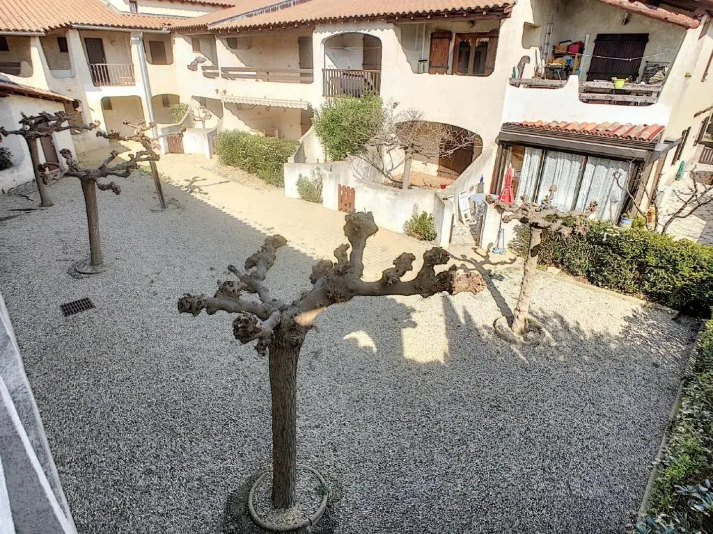 Superbe Duplex aux Saintes terrasse plein sud 3***