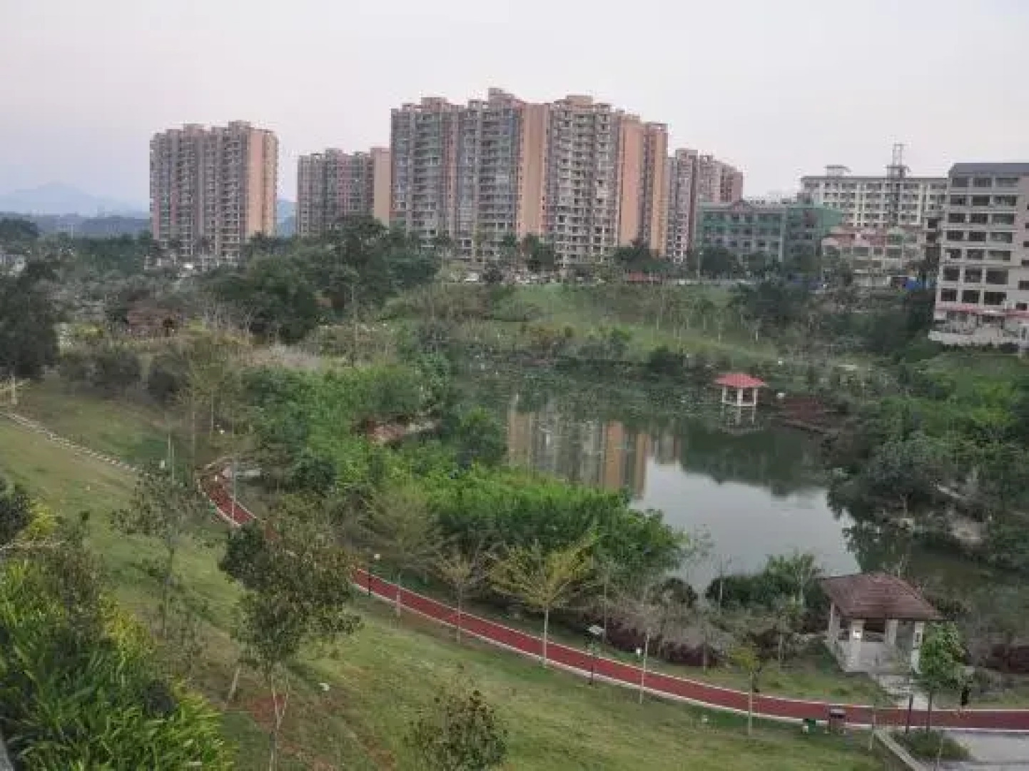 Qiongzhong Jinhao Holiday Hotel