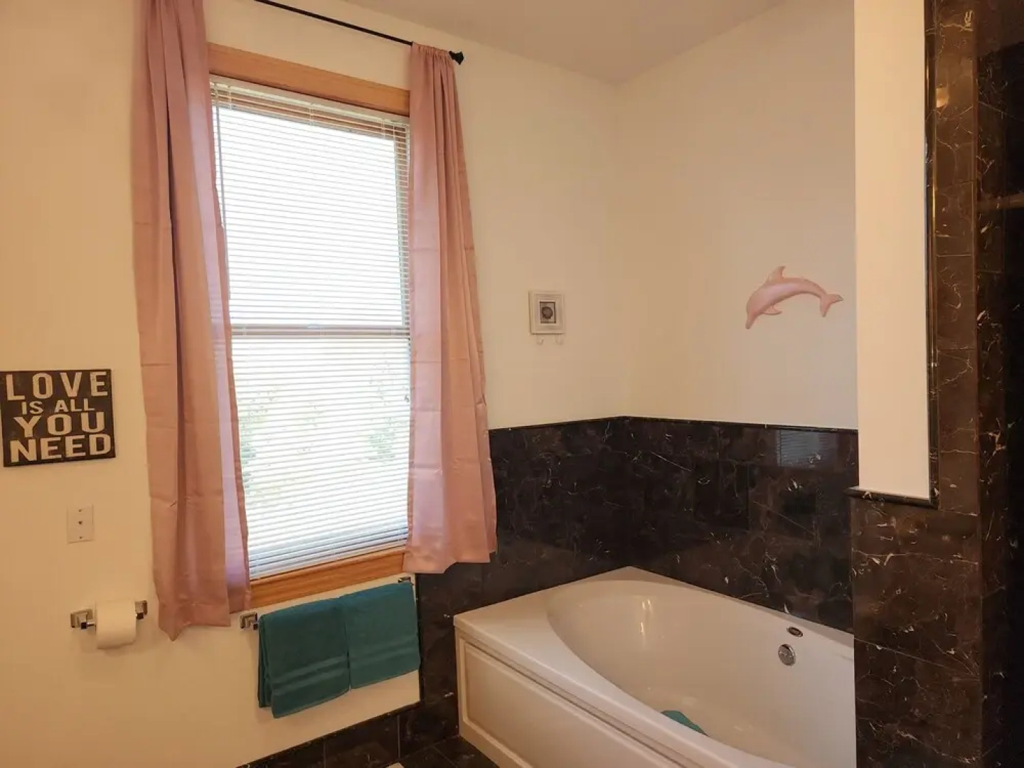 The Starlight Tower Ocean Breeze Suite 1 Bedroom Apartment Hotel by RedAwning