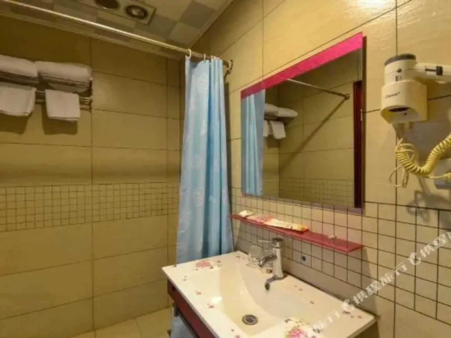 Jianchuan Business Hotel