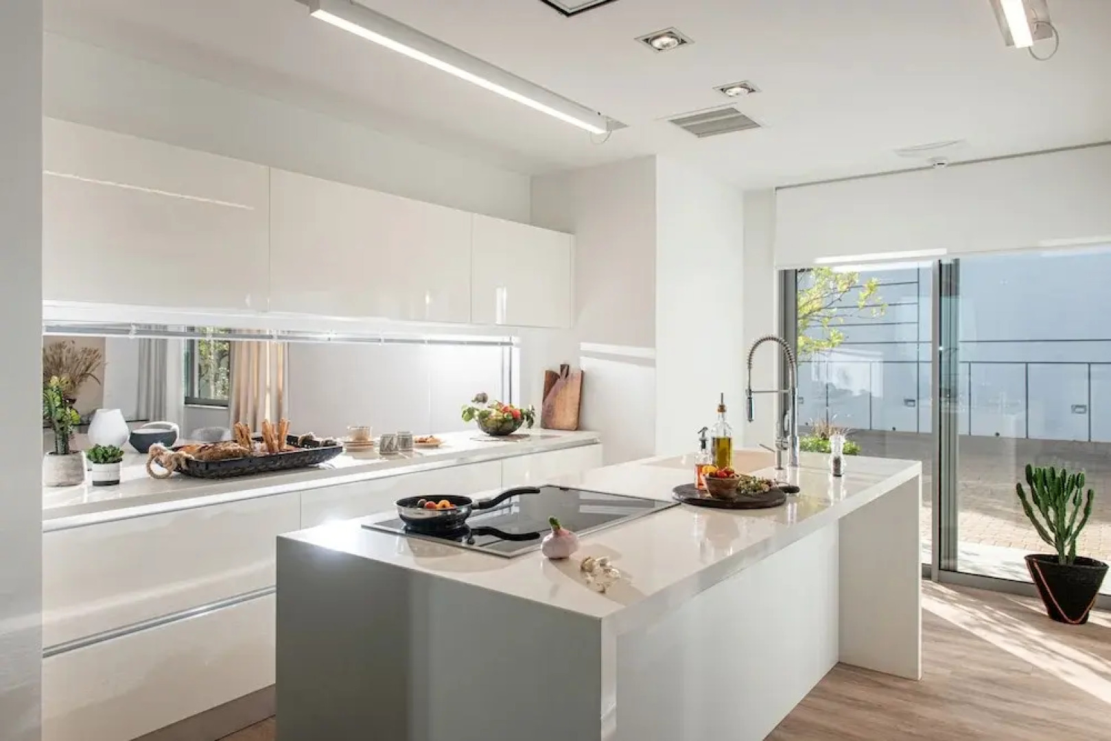 Lady Sea 6 Bedroom Villa with Heated Pool & Private Beach Access