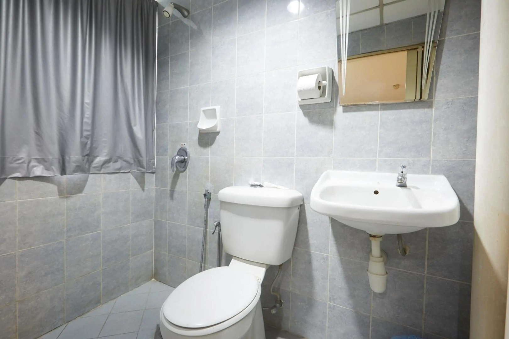 Tang City Hotel, Petaling Street, Merdeka PNB 118 Tower