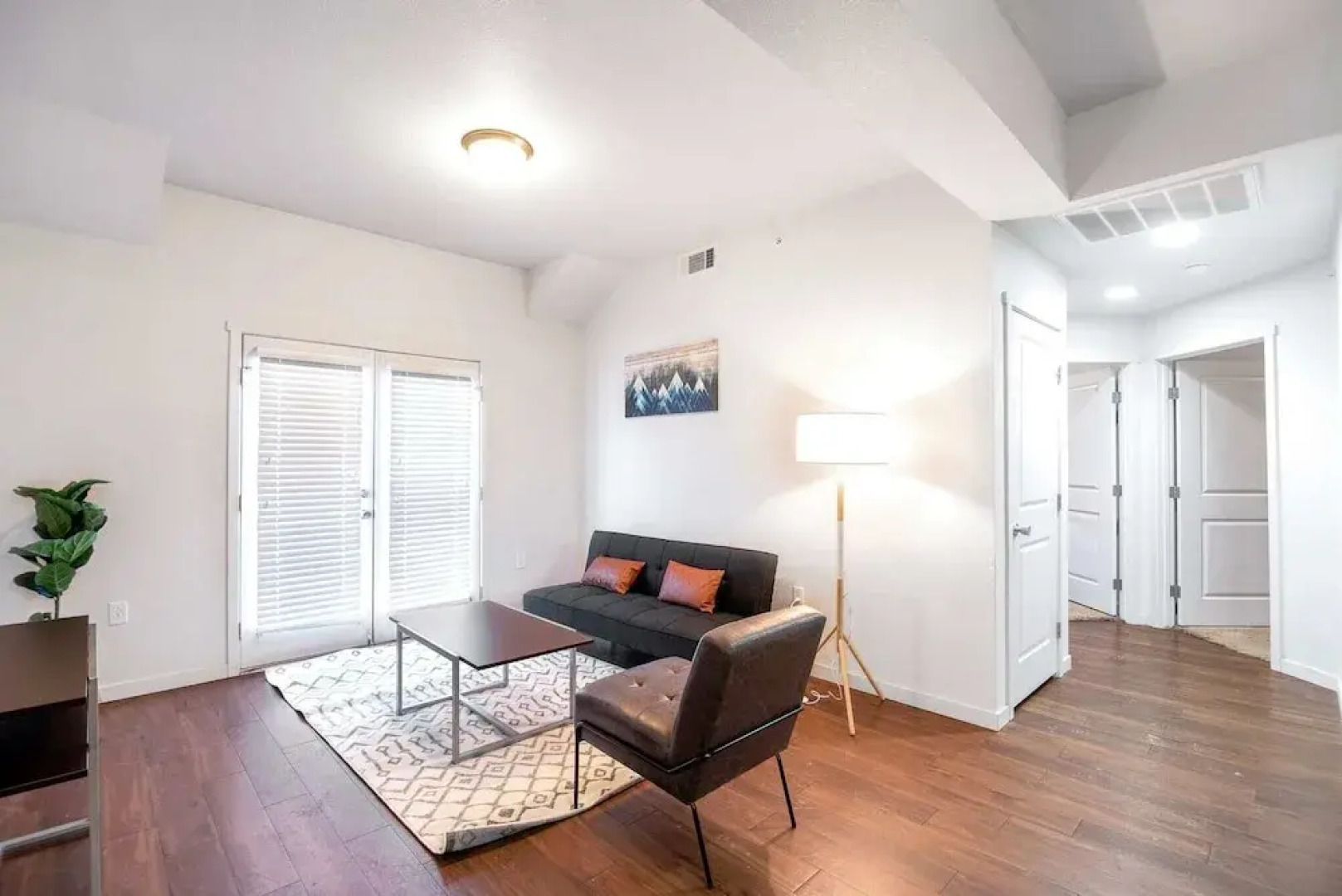 Fully Furnished 2bdrm Apt Near UNC