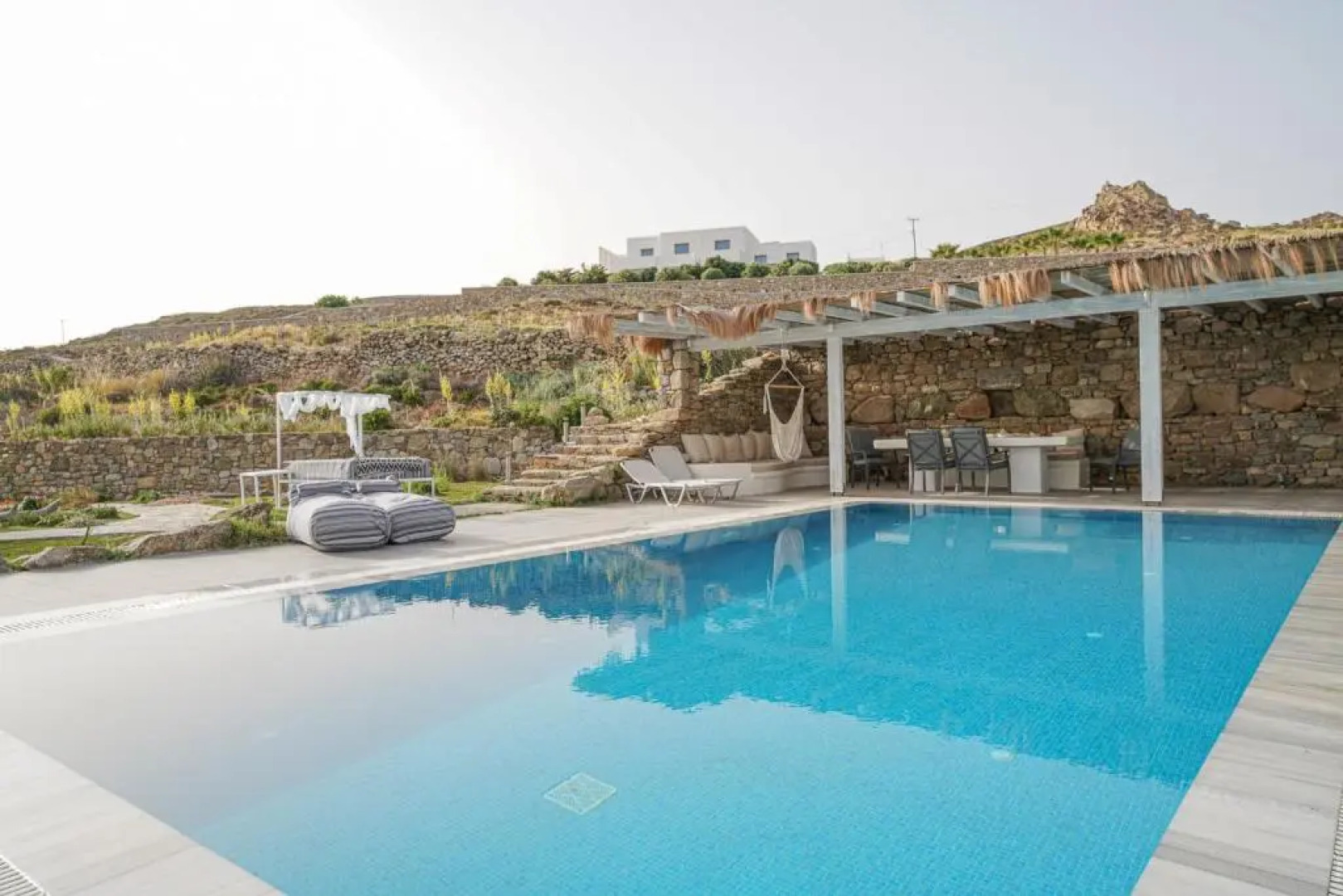 Vesper Jewel Luxurious Residence Complex