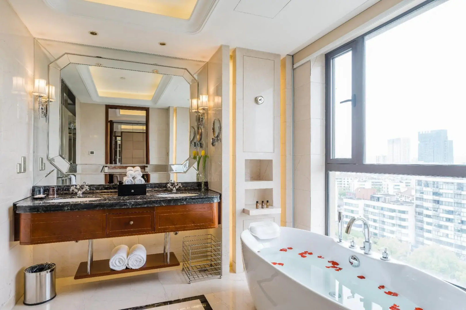 S & N International Hotel Linhai