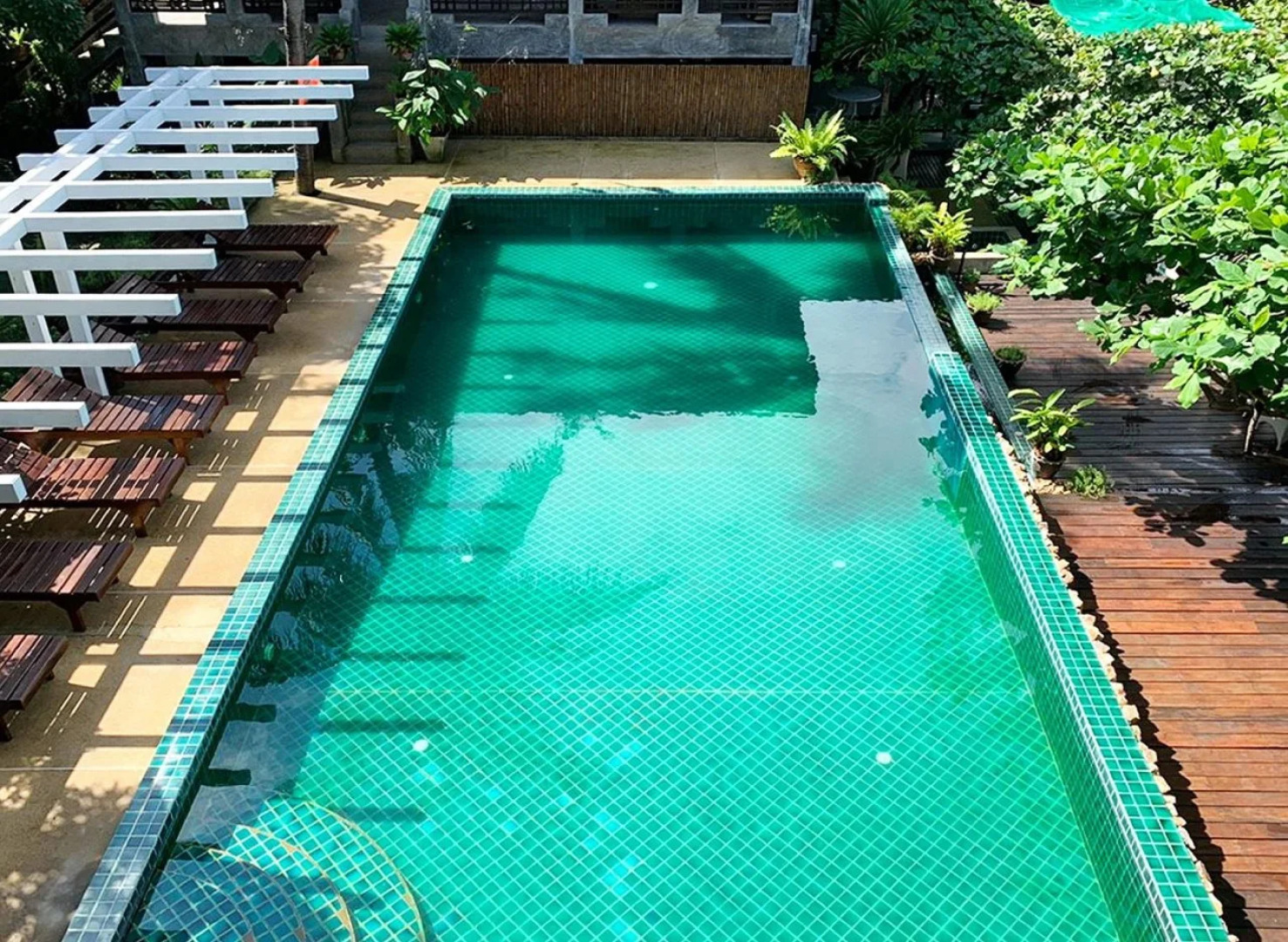 West Coast Beach Resort Koh Phangan