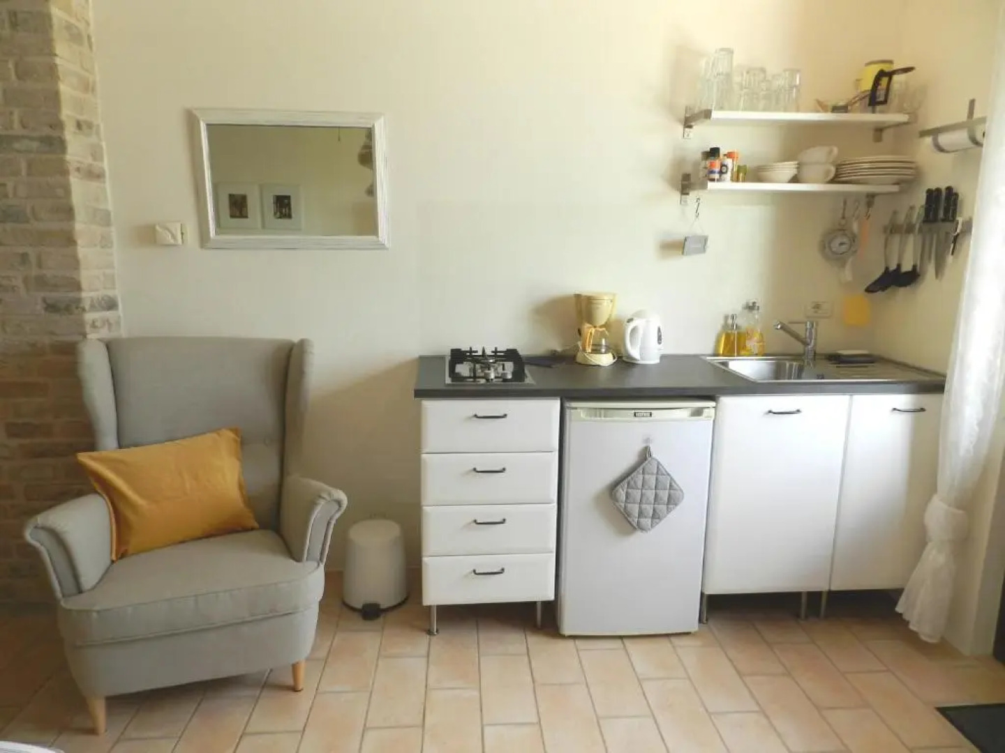 Rosa nel Pozzo Apartments and B&B