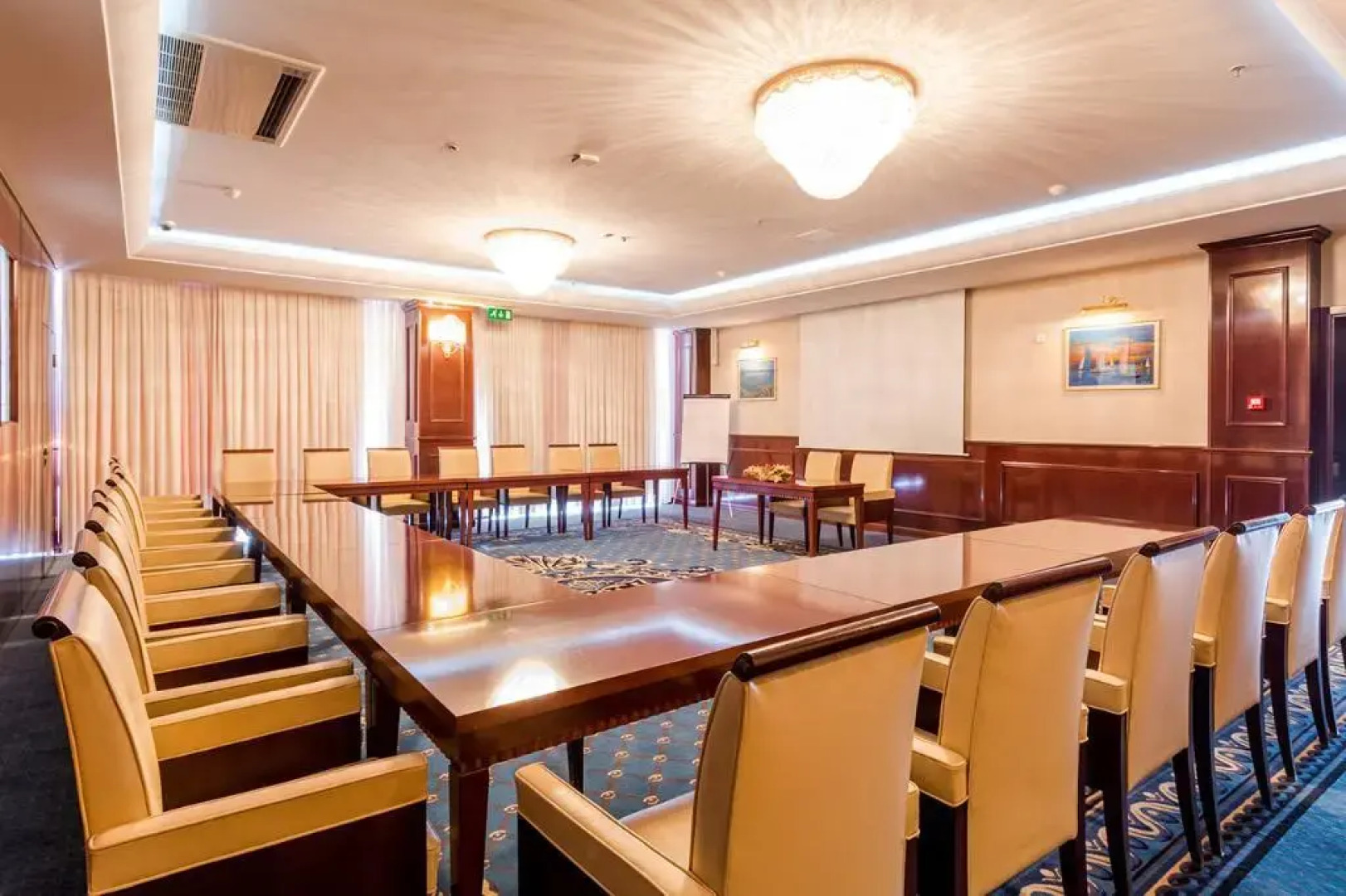 Hotel President Solin