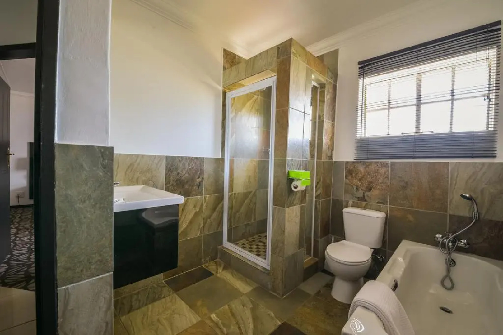 The Lakes Hotel and Conference Centre