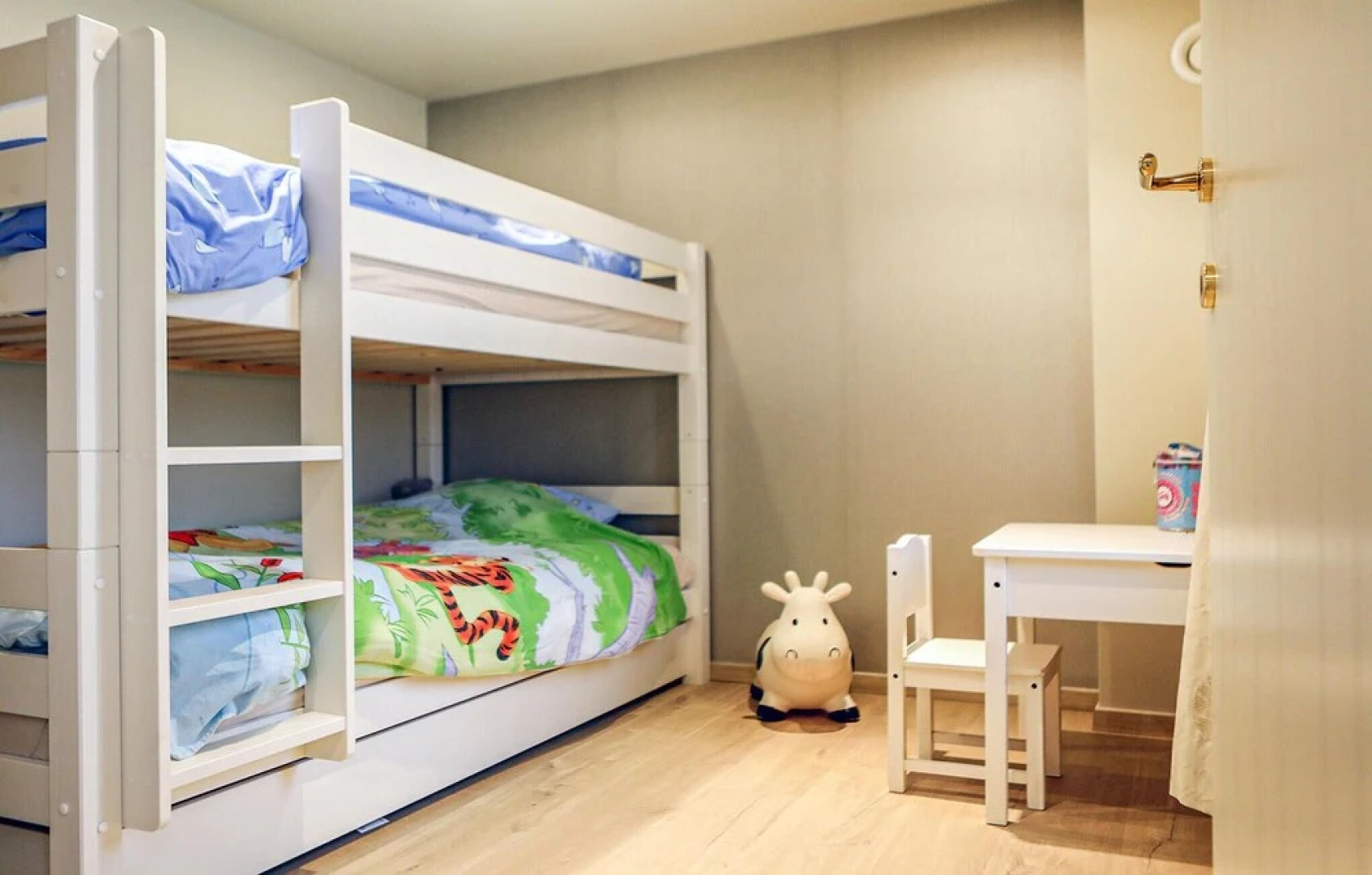 Amazing Home in Stavele With 4 Bedrooms and Wifi